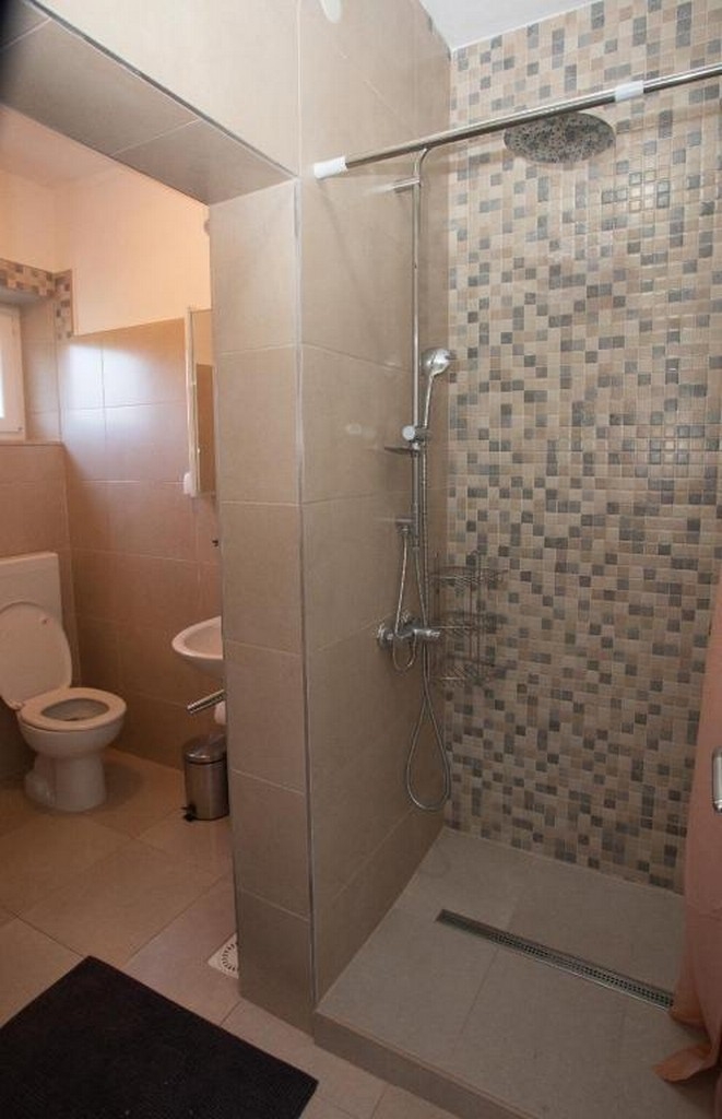 Four bedroom house with terrace Selca, Brač  K