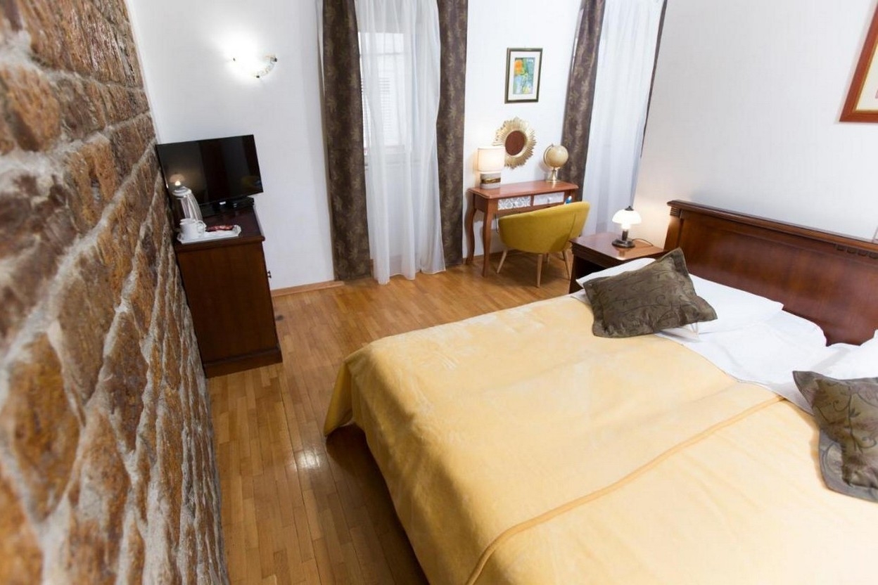 Room with air-conditioning Split  S-a