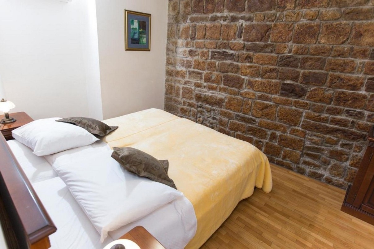 Room with air-conditioning Split  S-a