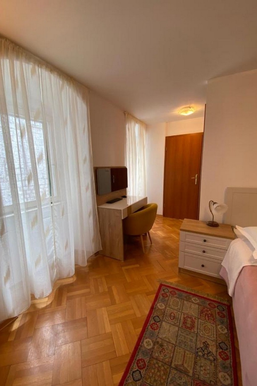 Room with air-conditioning Split  S-b