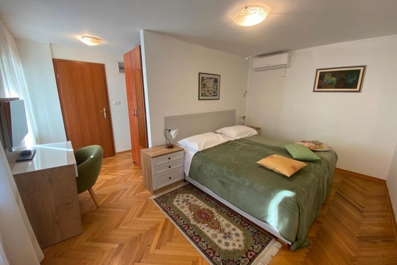 Room with air-conditioning Split (S-23996-c) Room with air-conditioning Split (S-23996-c)