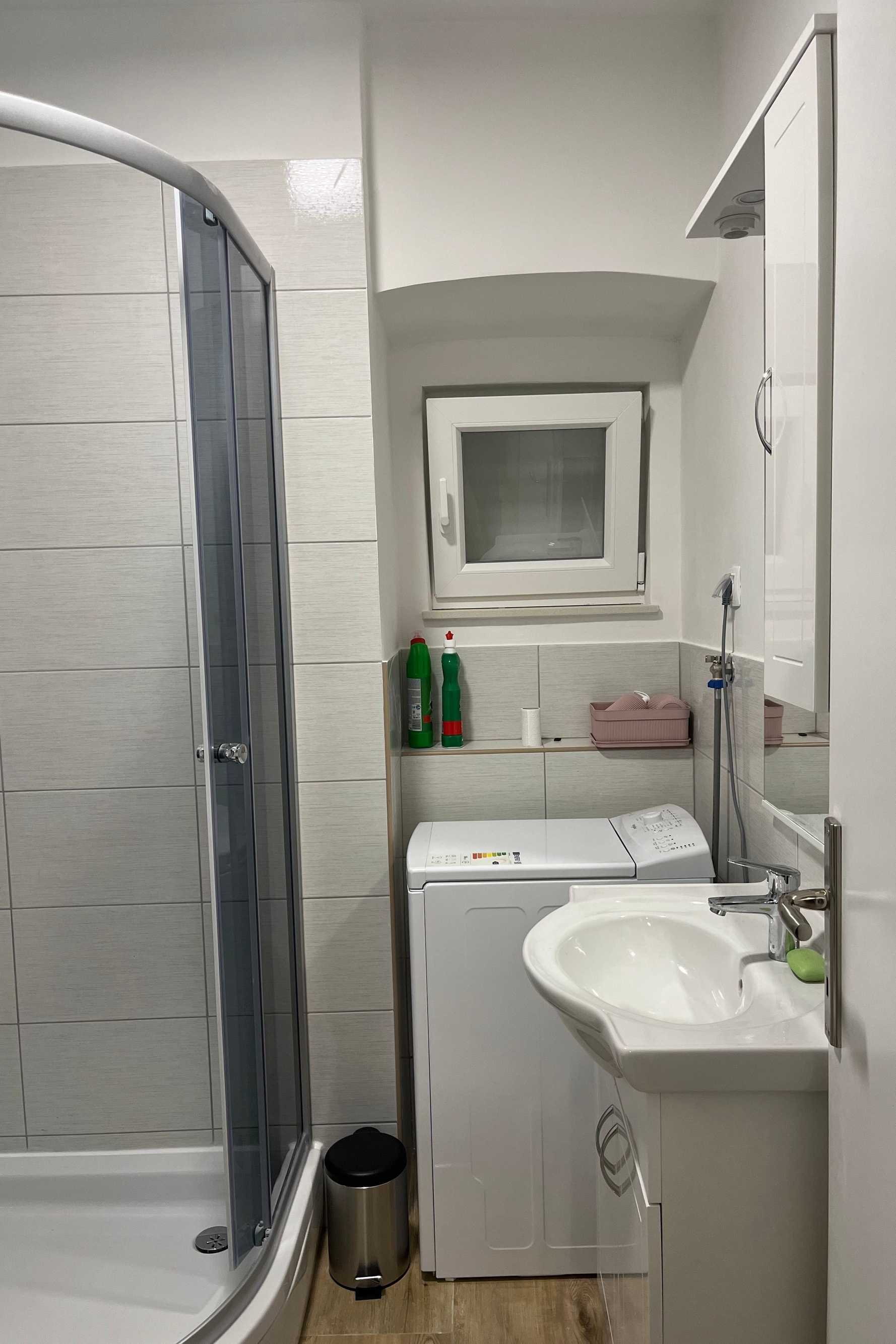 Two bedroom house with terrace Bilice, Krka  K
