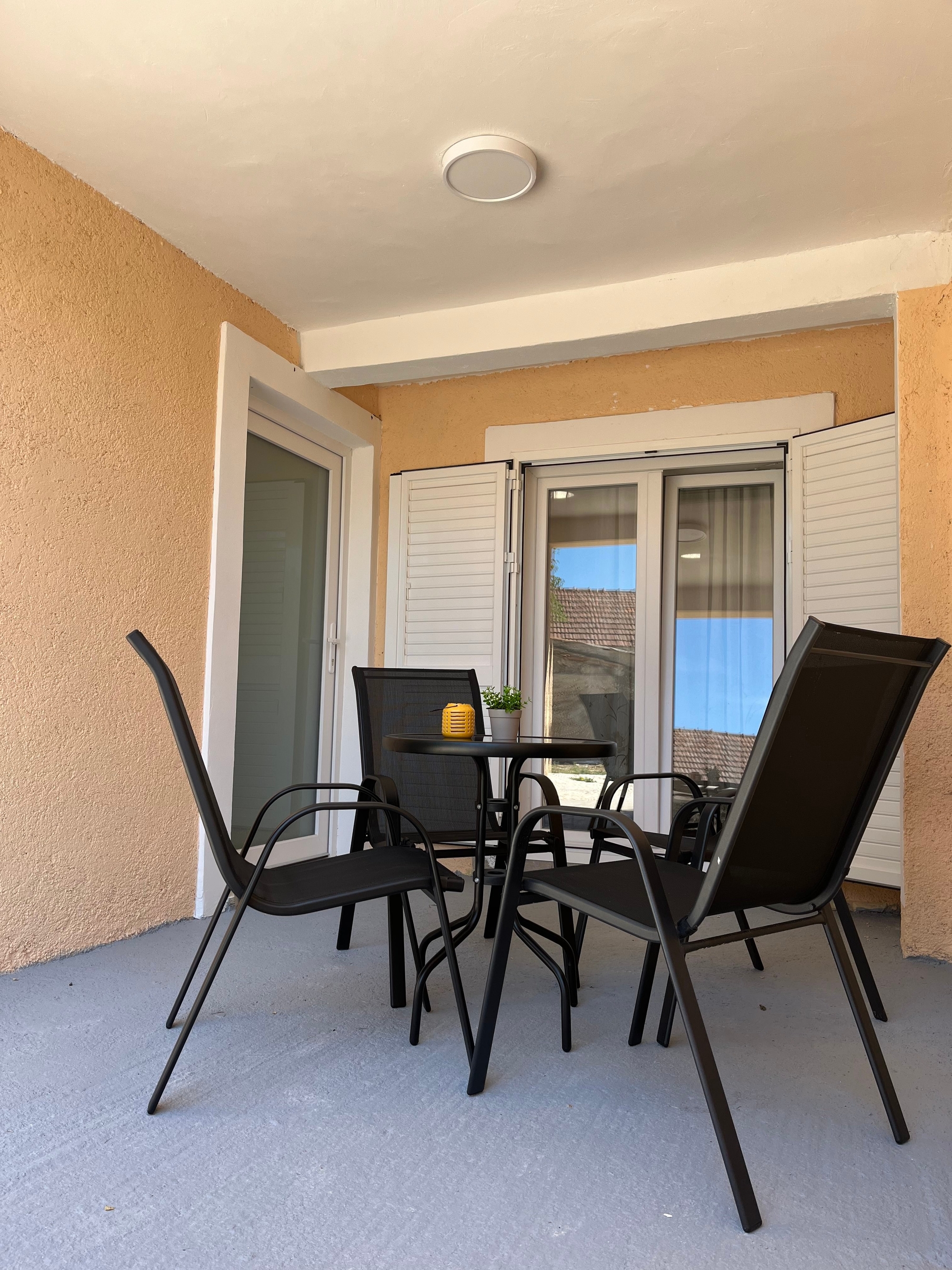 Two bedroom house with terrace Bilice, Krka  K