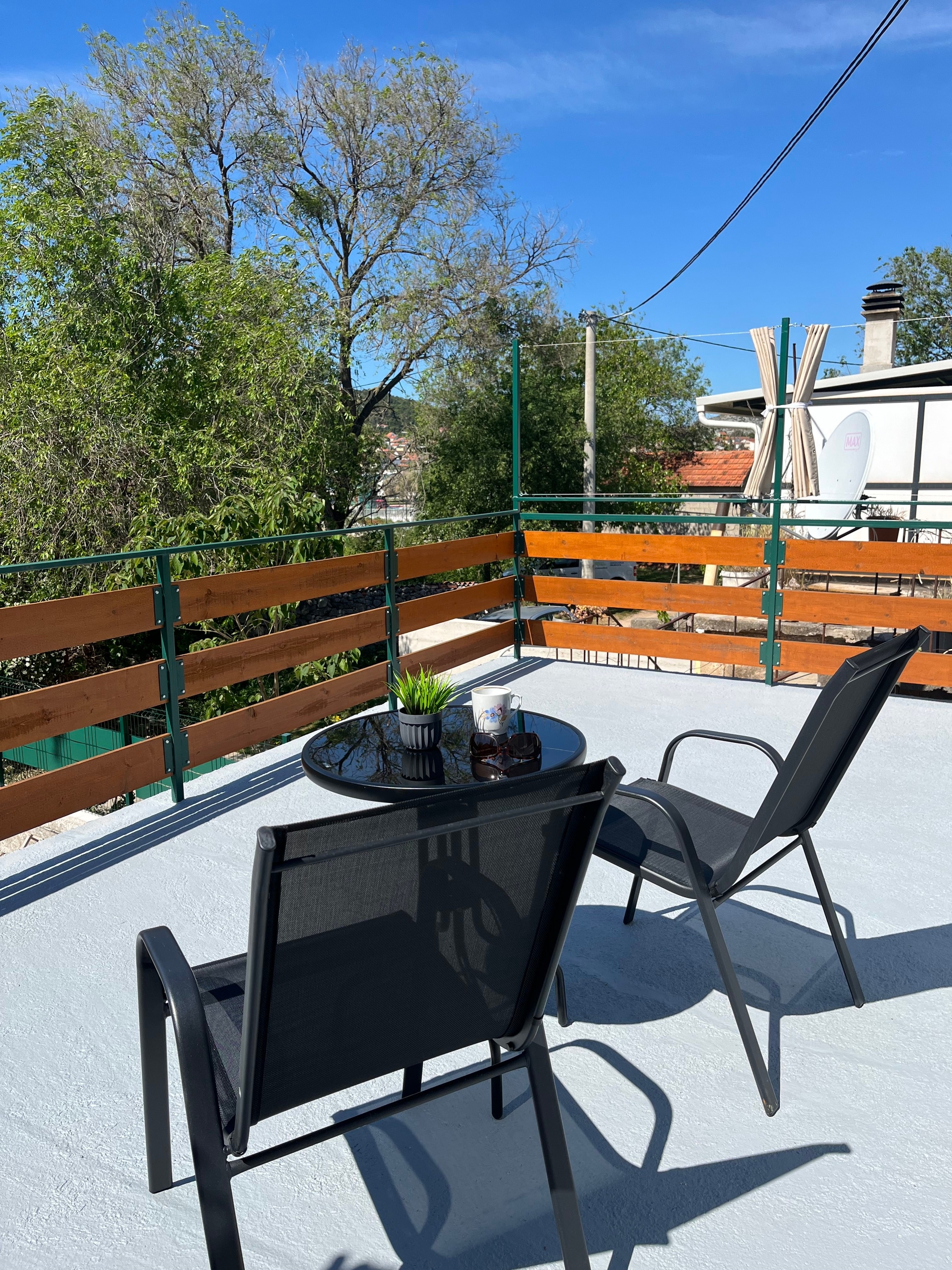 Two bedroom house with terrace Bilice, Krka  K
