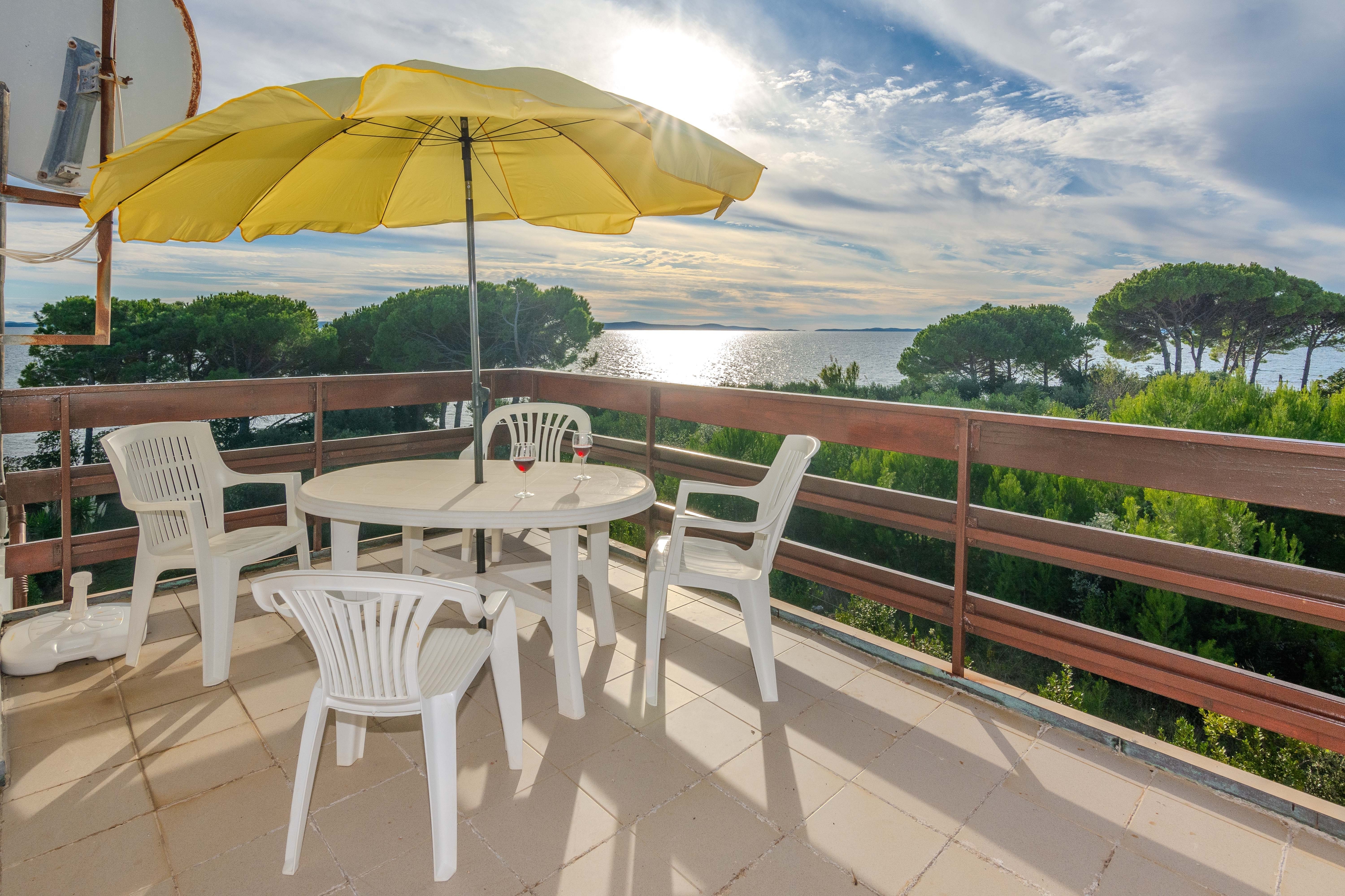 Two bedroom apartment near beach Privlaka, Zadar (A-24008-b) Two bedroom apartment near beach Privlaka, Zadar (A-24008-b)