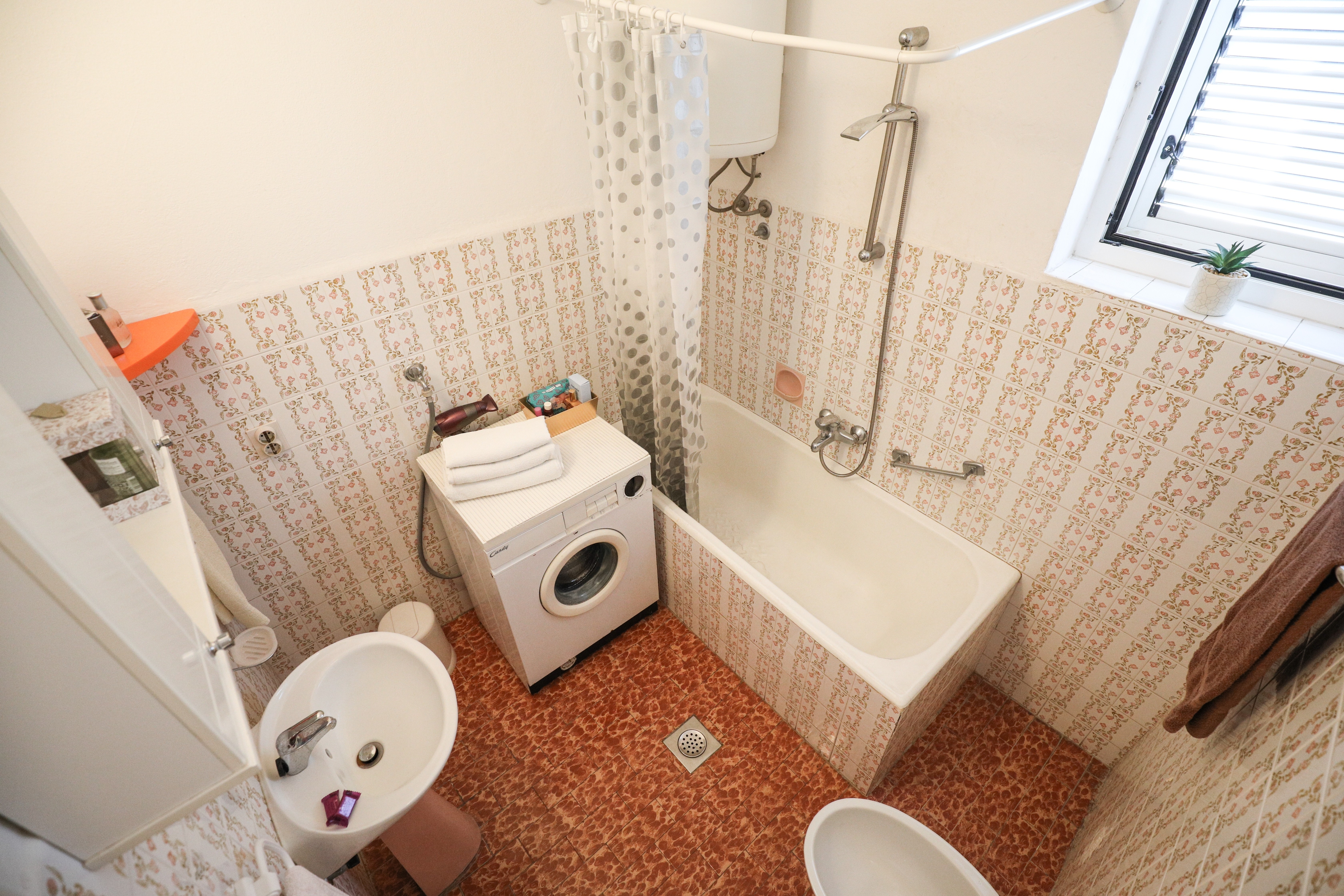 Comfortable and spacious house near beach Kukljica, Ugljan  K