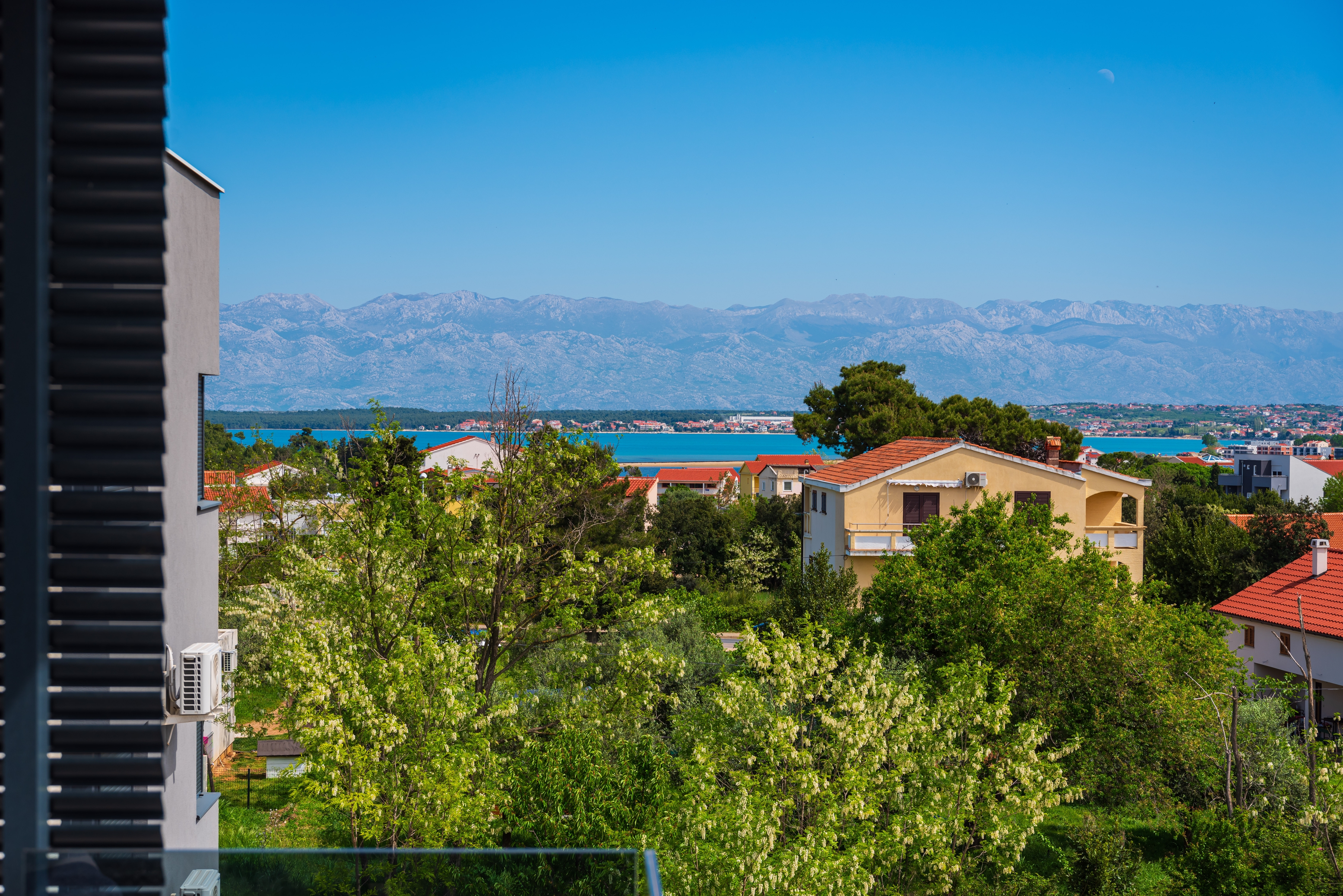 Two bedroom apartment with terrace and sea view Nin, Zadar  A-a