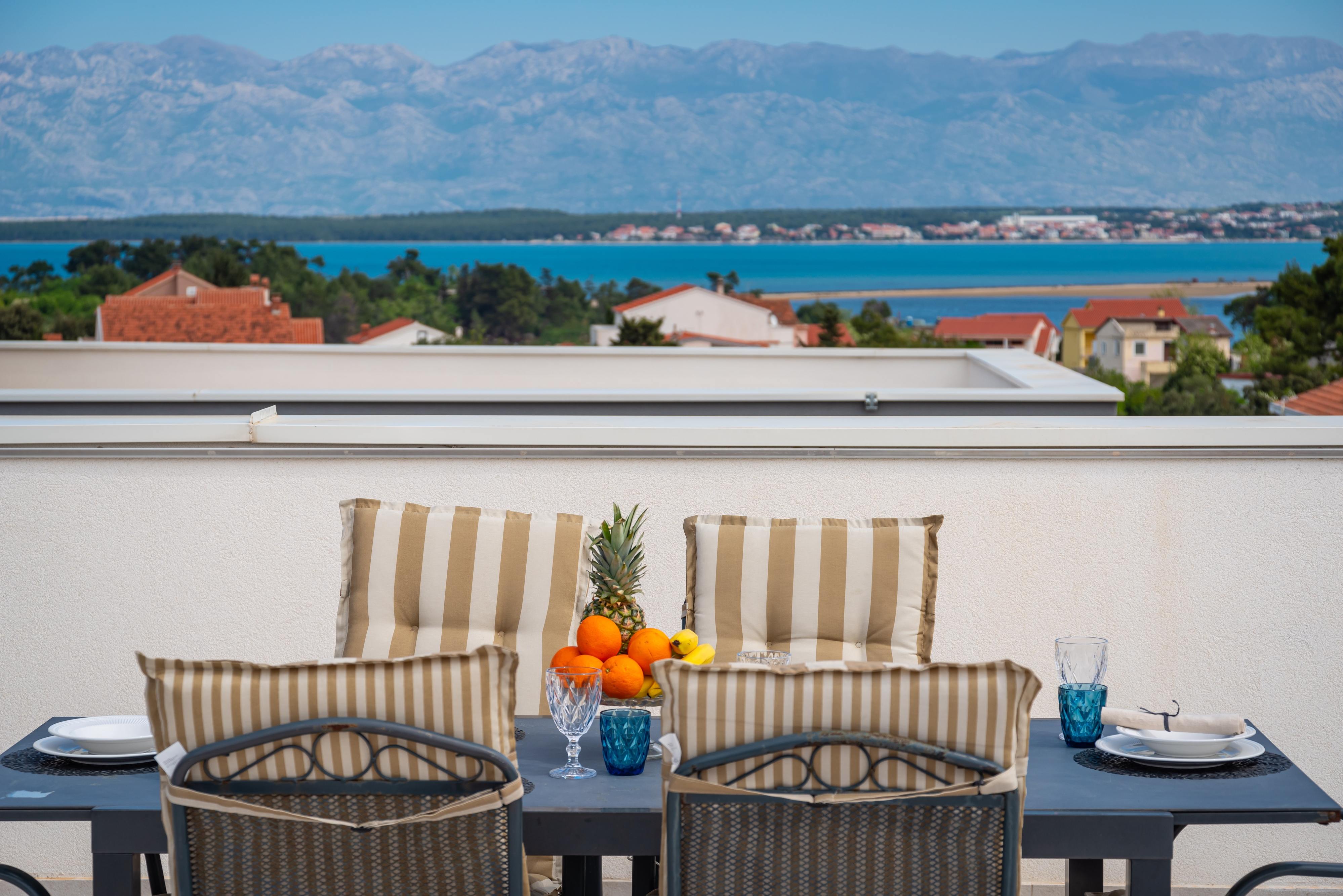 Two bedroom apartment with terrace and sea view Nin, Zadar  A-a