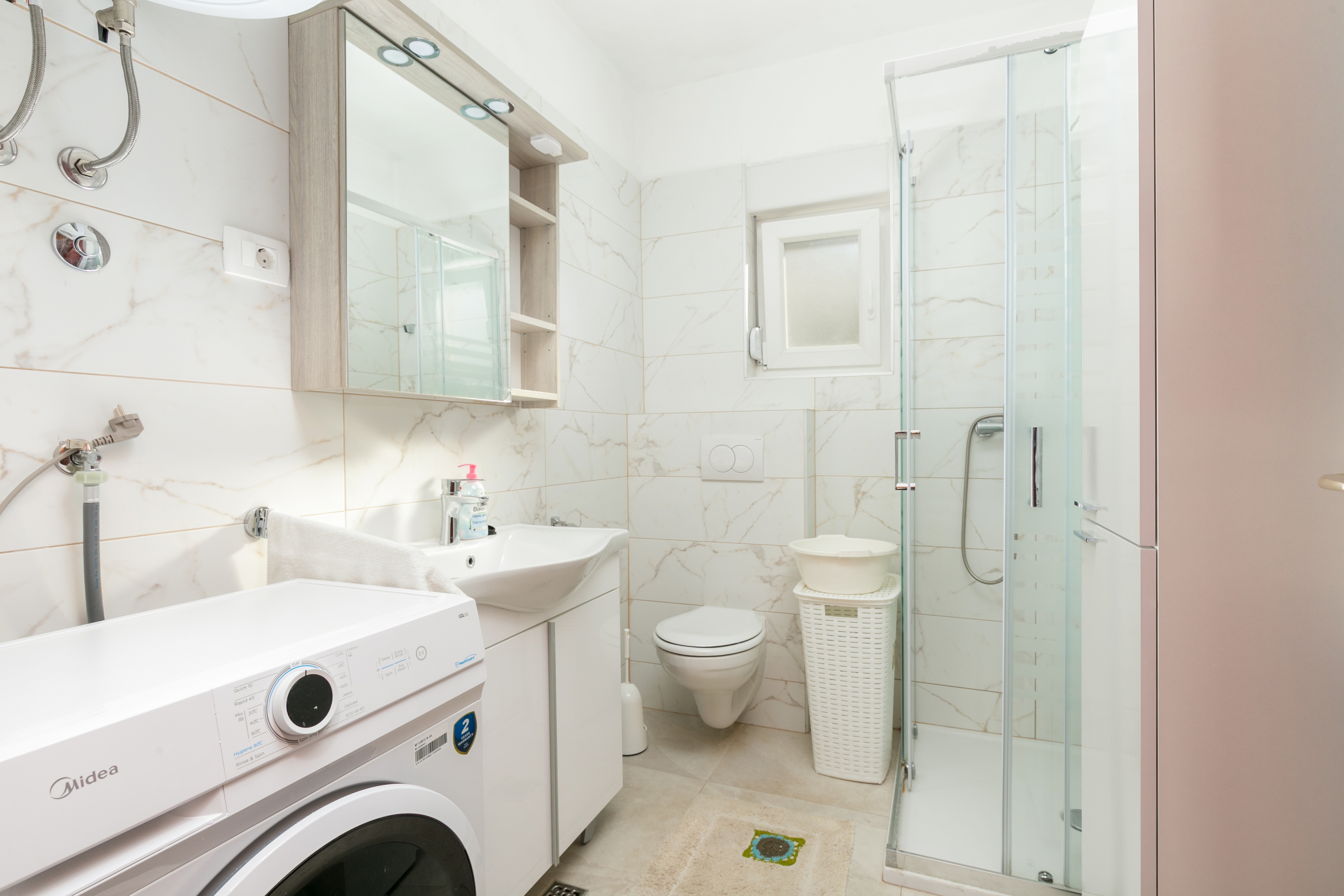 Two bedroom apartment near beach Mastrinka, Čiovo  A-b