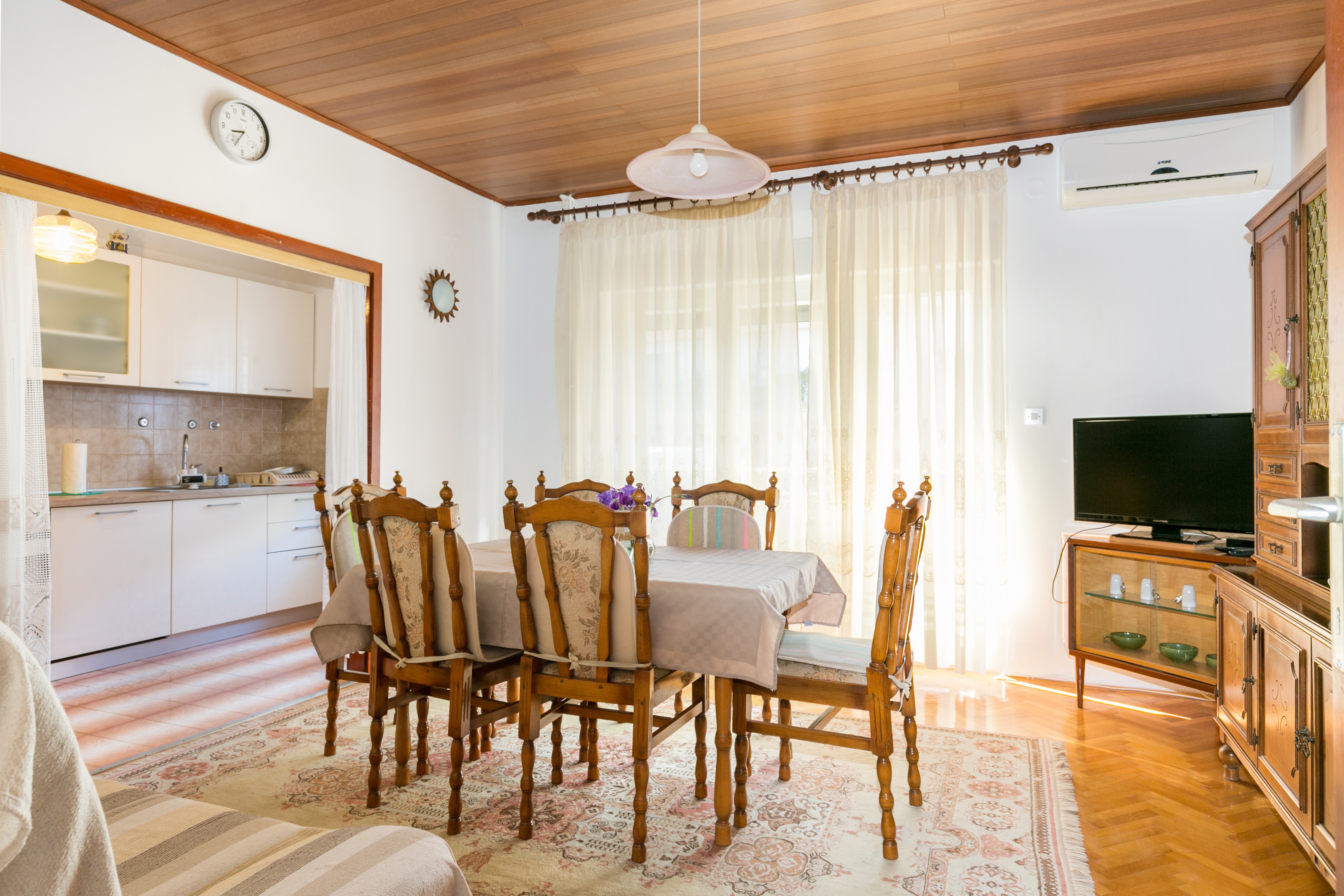 Three bedroom apartment near beach Mastrinka, Čiovo (A-24018-b)