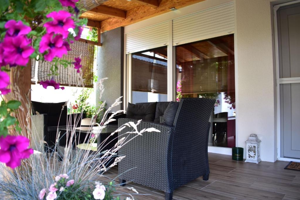 One bedroom apartment with terrace Valpovo, Slavonija (A-24020-a)