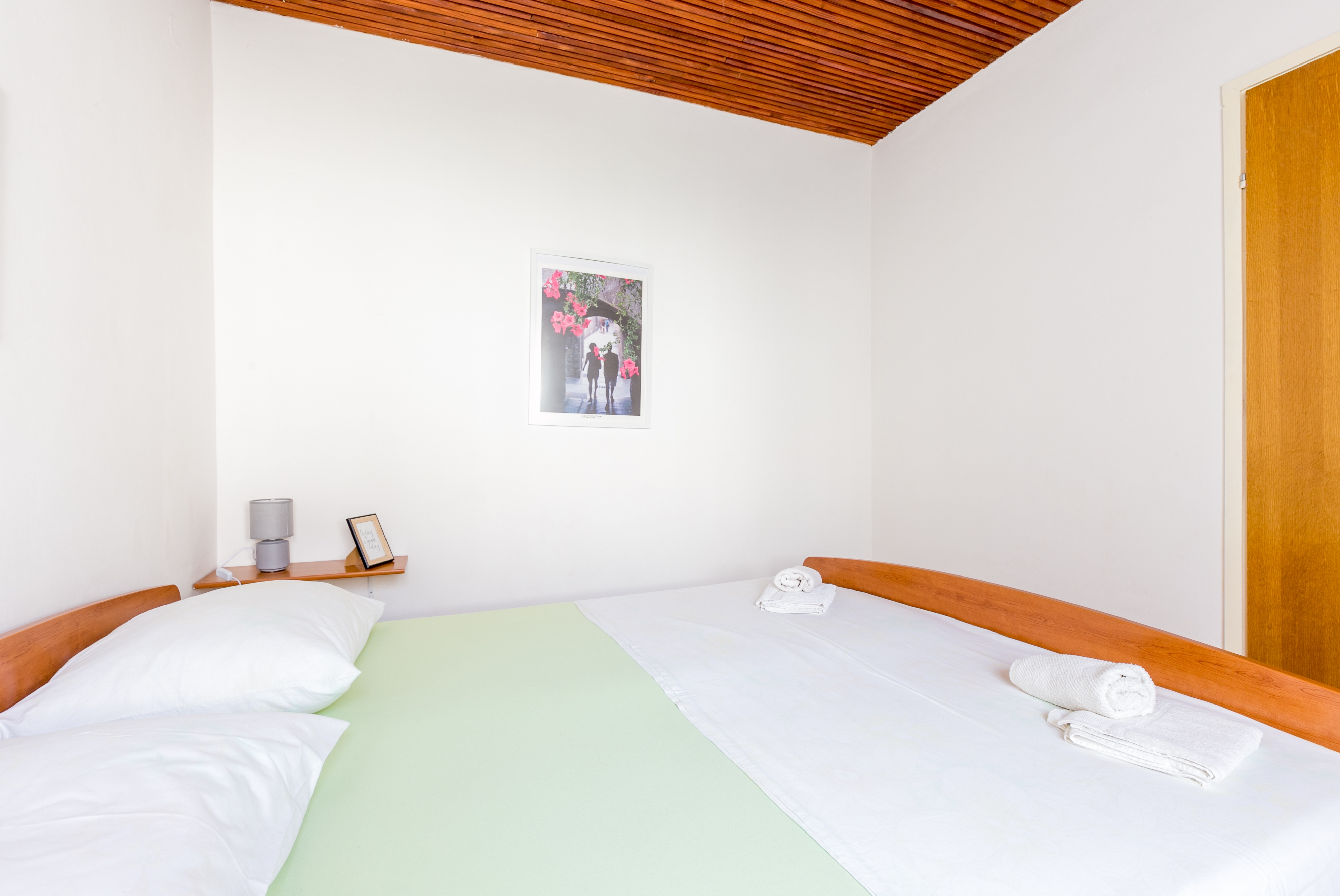 Four bedroom house with terrace Okrug Donji, Čiovo  K