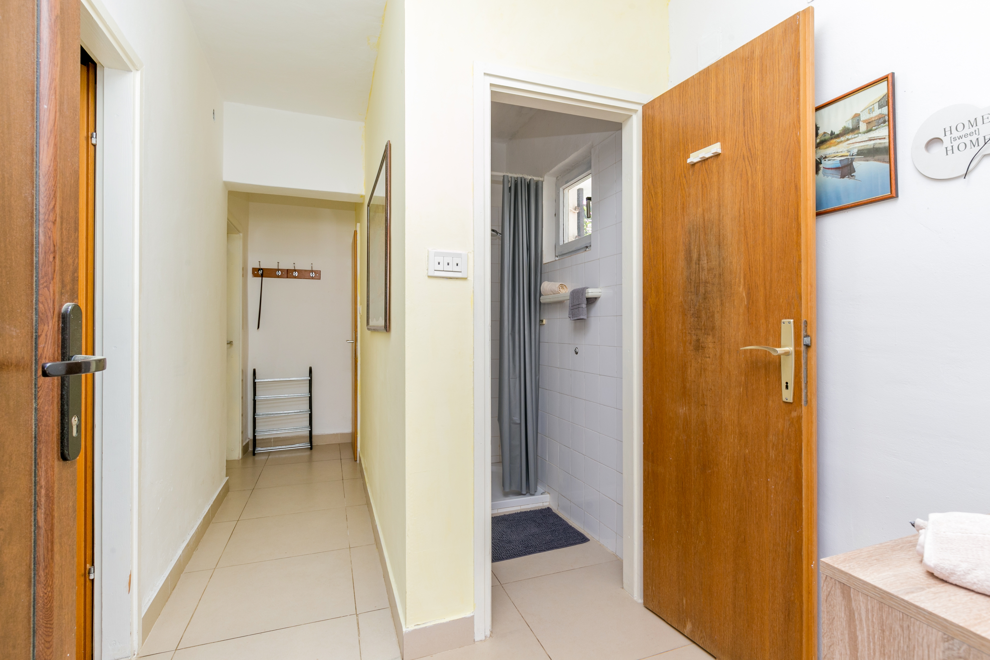 Four bedroom house with terrace Okrug Donji, Čiovo  K