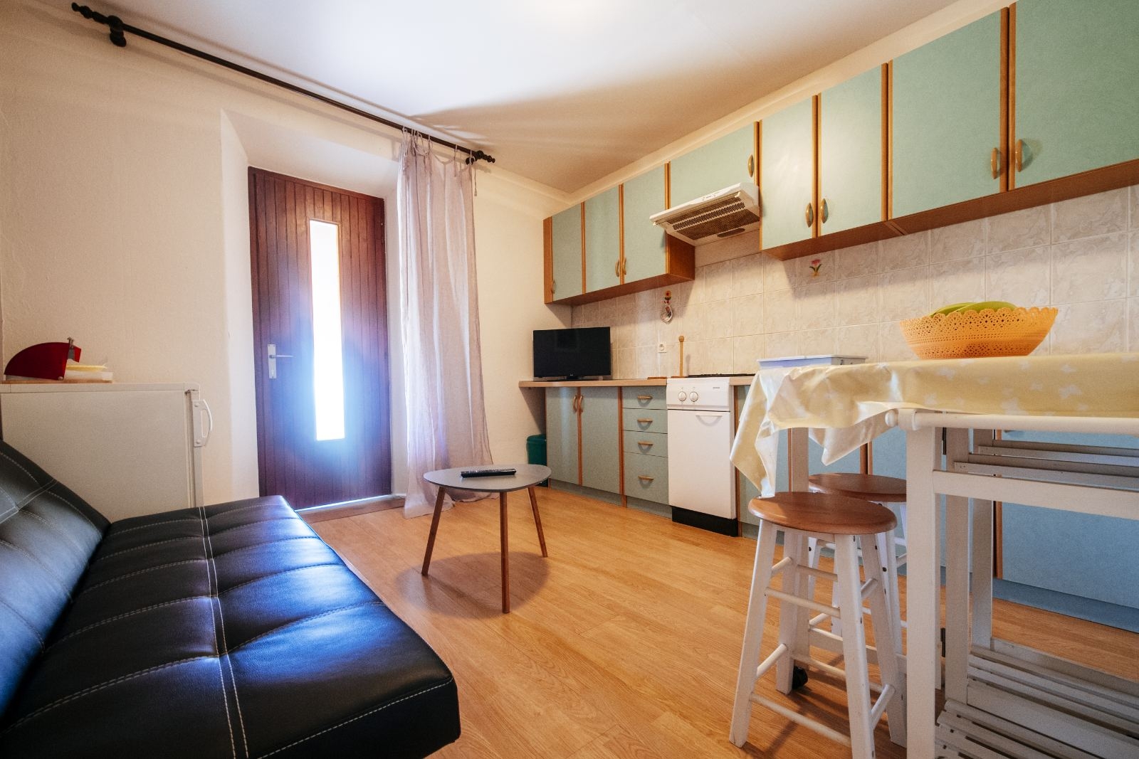 One bedroom apartment with terrace Sali (Dugi otok) (A-24032-b) One bedroom apartment with terrace Sali (Dugi otok) (A-24032-b)