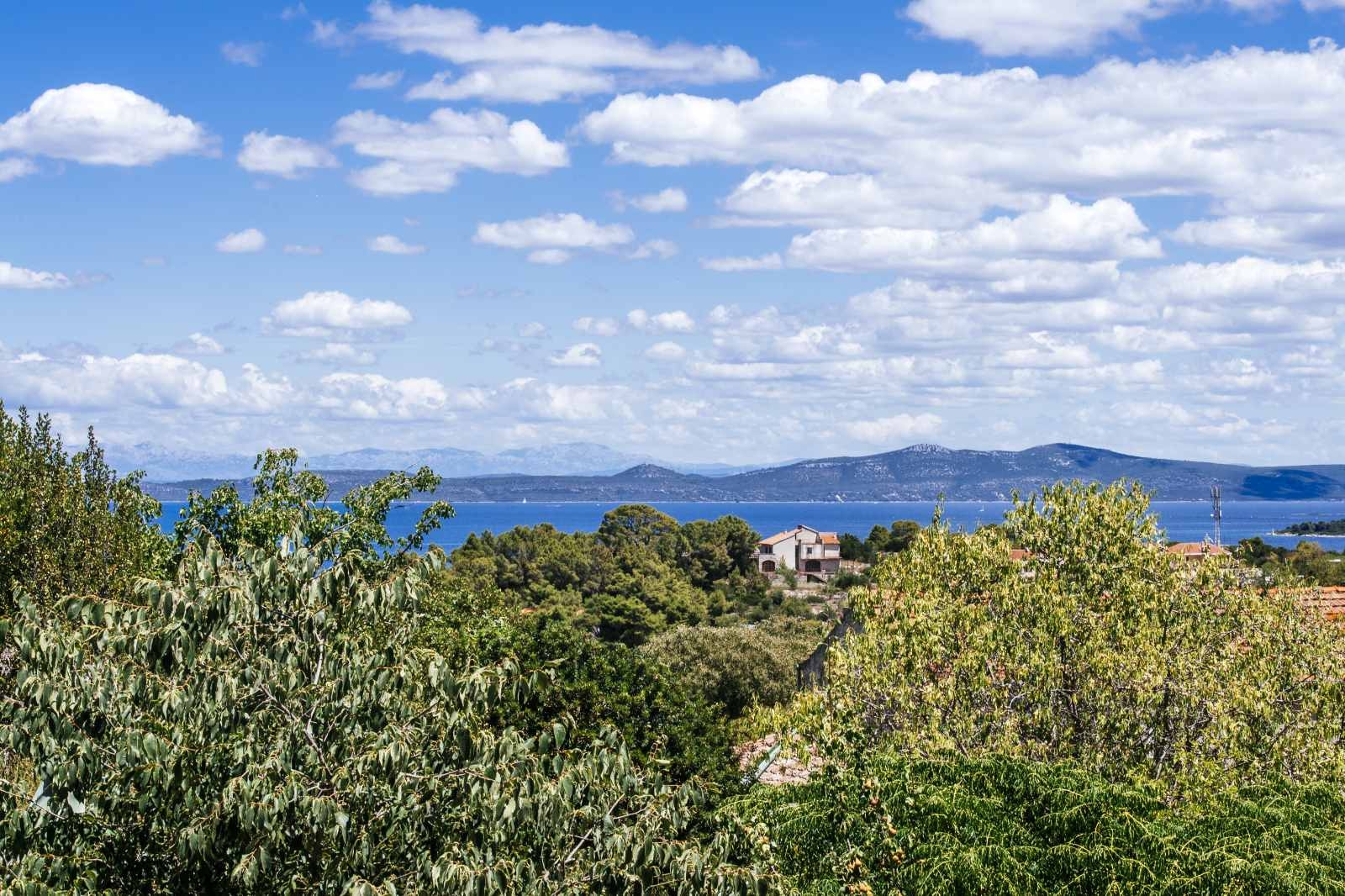 One bedroom apartment with terrace Sali, Dugi otok  A-b
