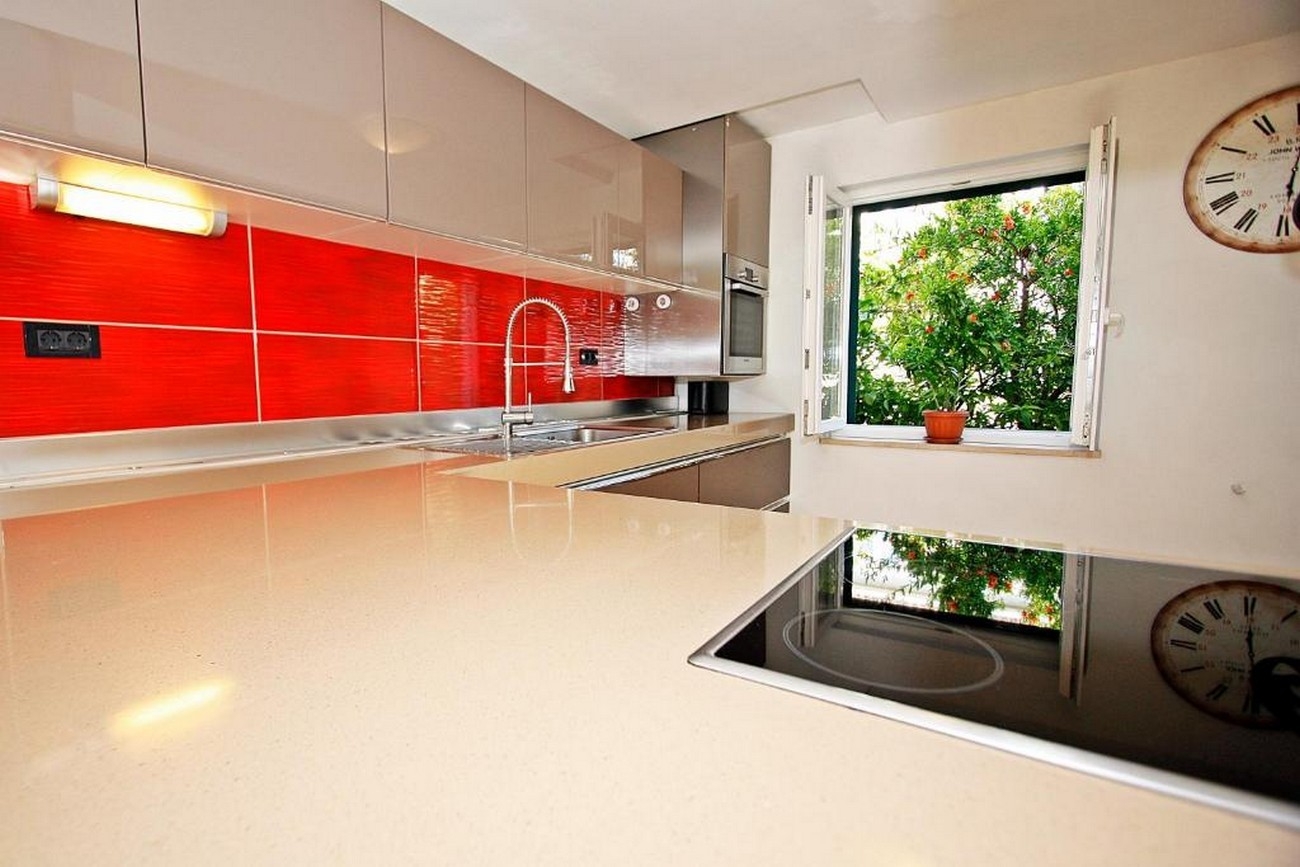 Two bedroom house with terrace Mirca, Brač  K