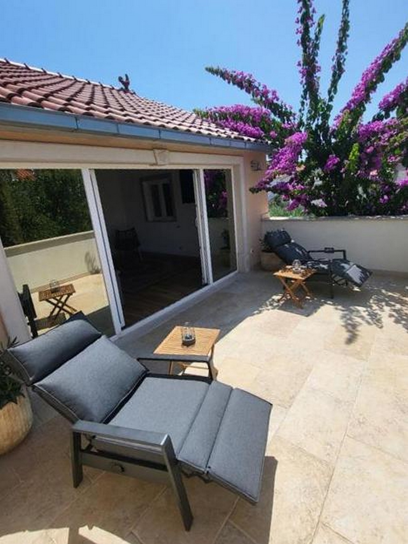 Two bedroom house with terrace Mirca, Brač  K
