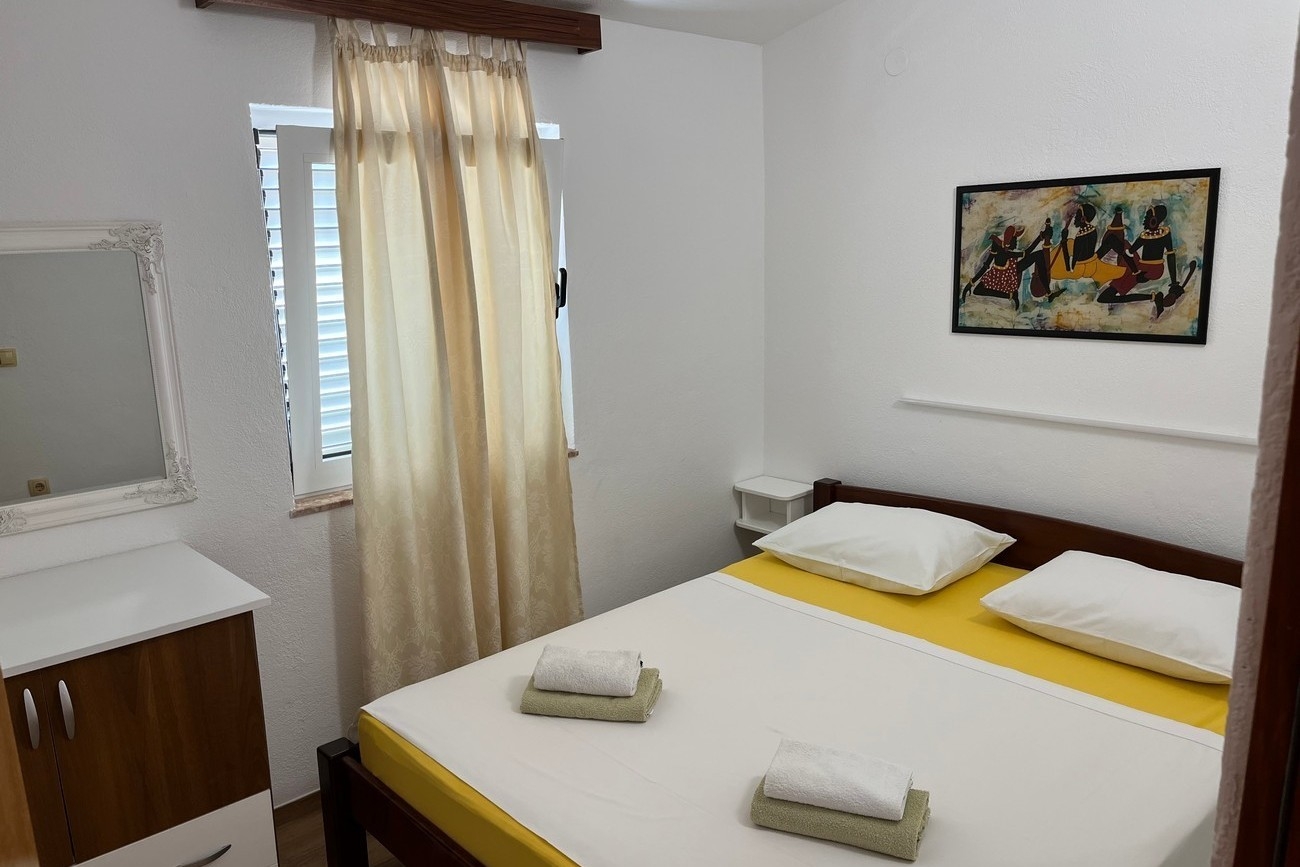 One bedroom apartment with terrace and sea view Kanica, Rogoznica (A-24043-a) One bedroom apartment with terrace and sea view Kanica, Rogoznica (A-24043-a)