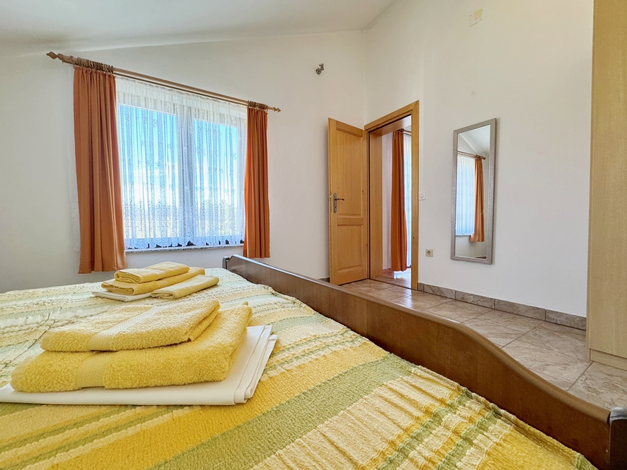 Two bedroom apartment with balcony Soline, Krk  A-a