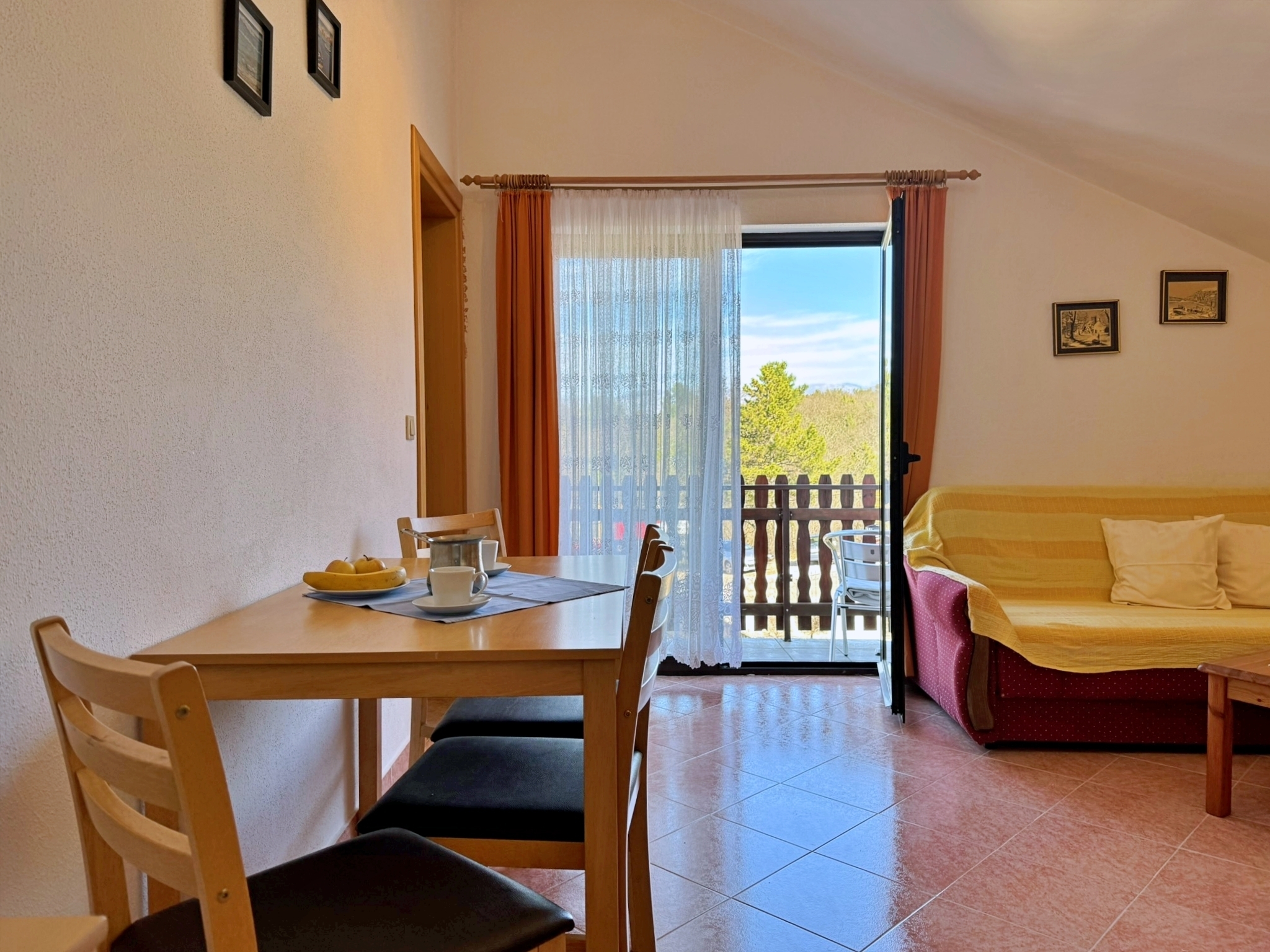 Two bedroom apartment with balcony Soline, Krk  A-a