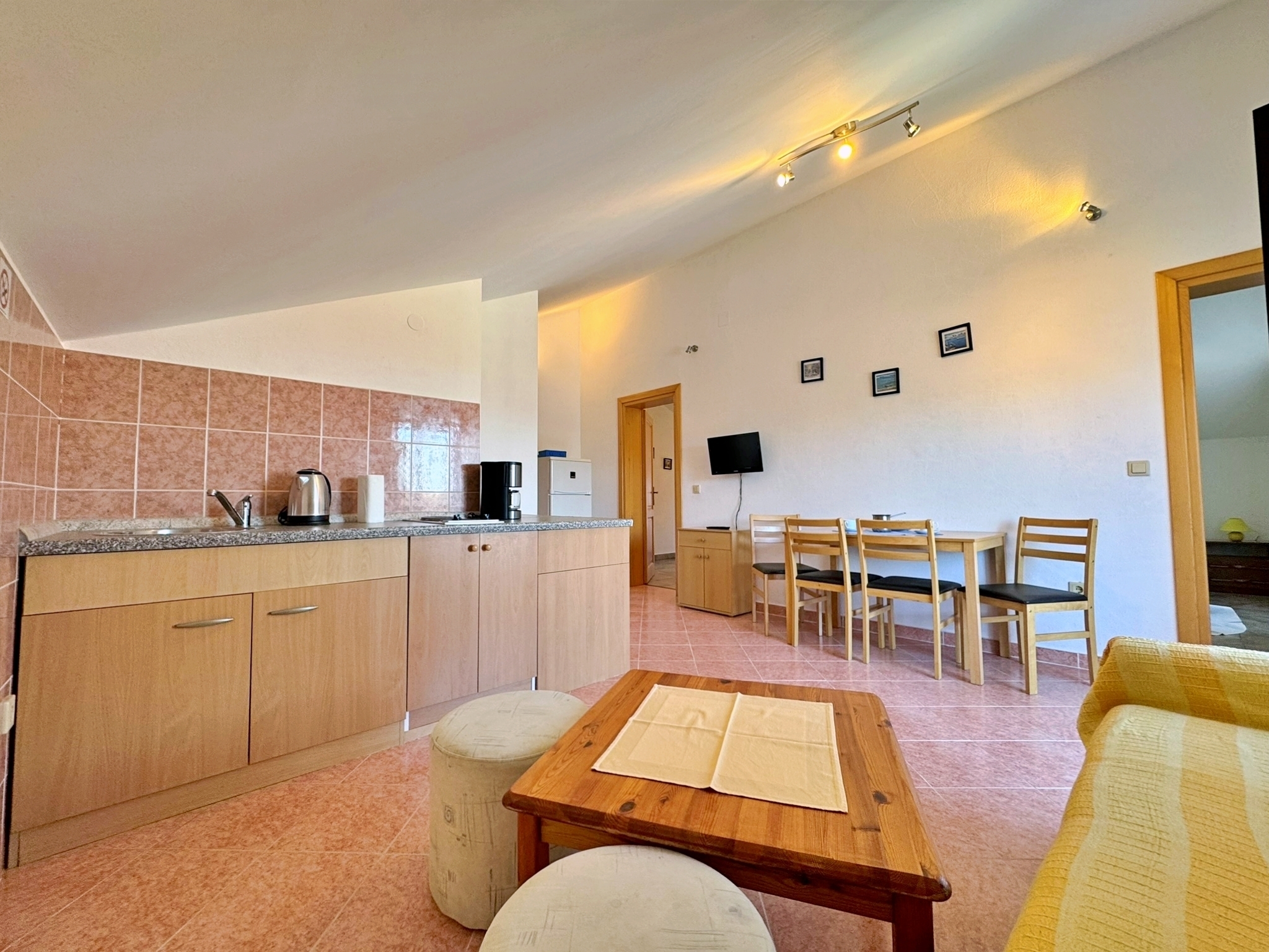 Two bedroom apartment with balcony Soline, Krk  A-a