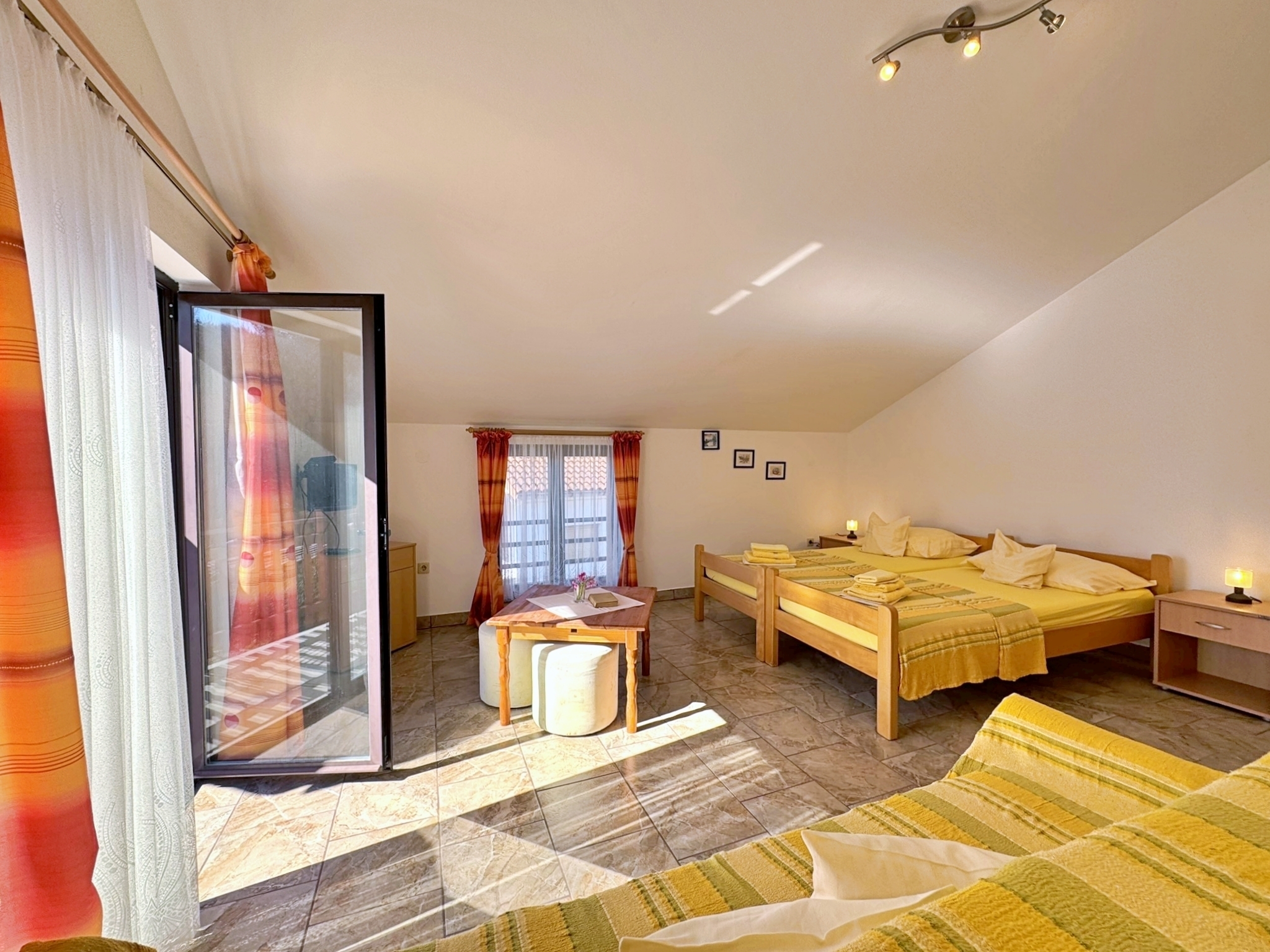 Studio flat with balcony Soline, Krk  AS-a