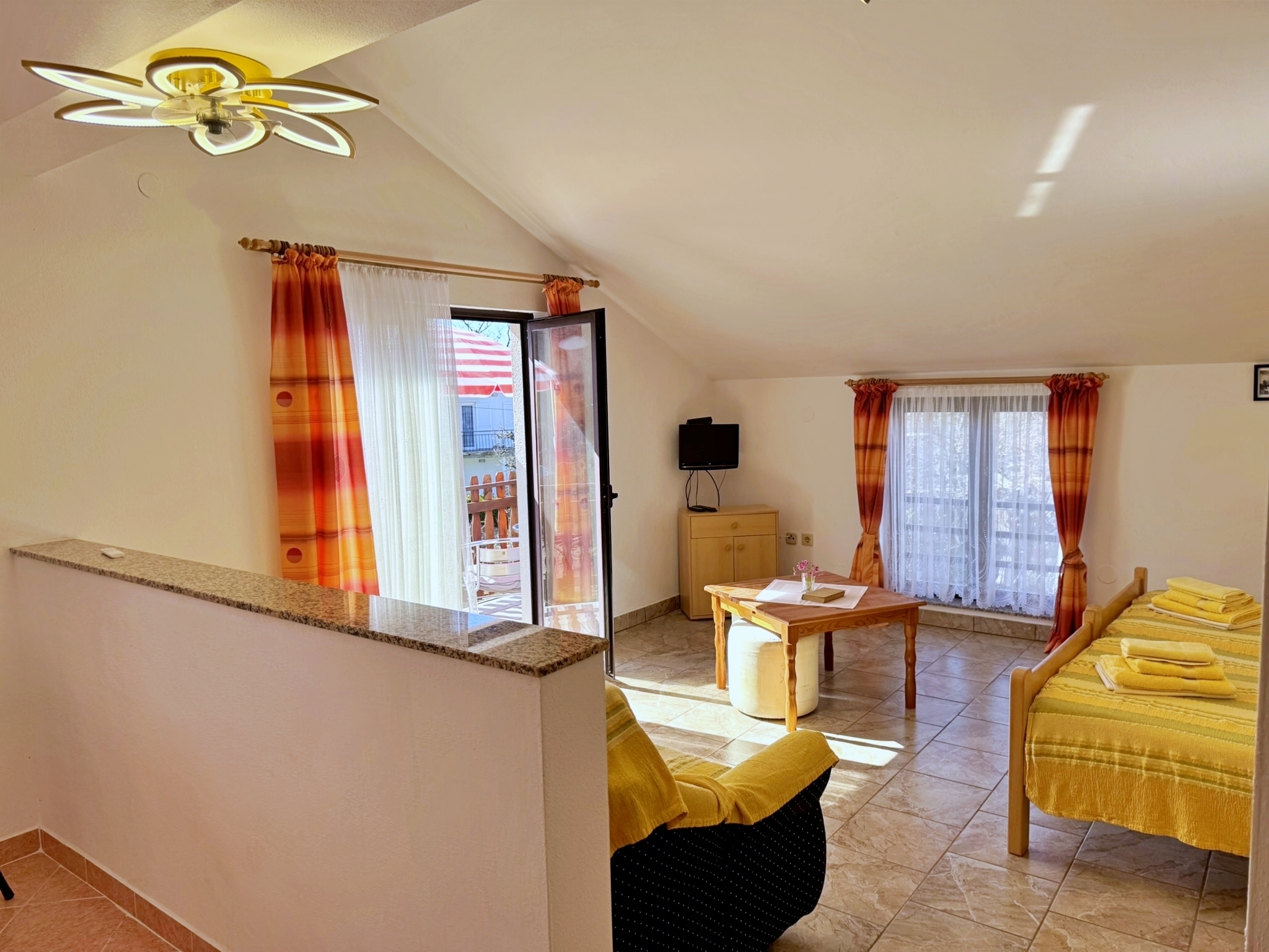 Studio flat with balcony Soline, Krk  AS-a