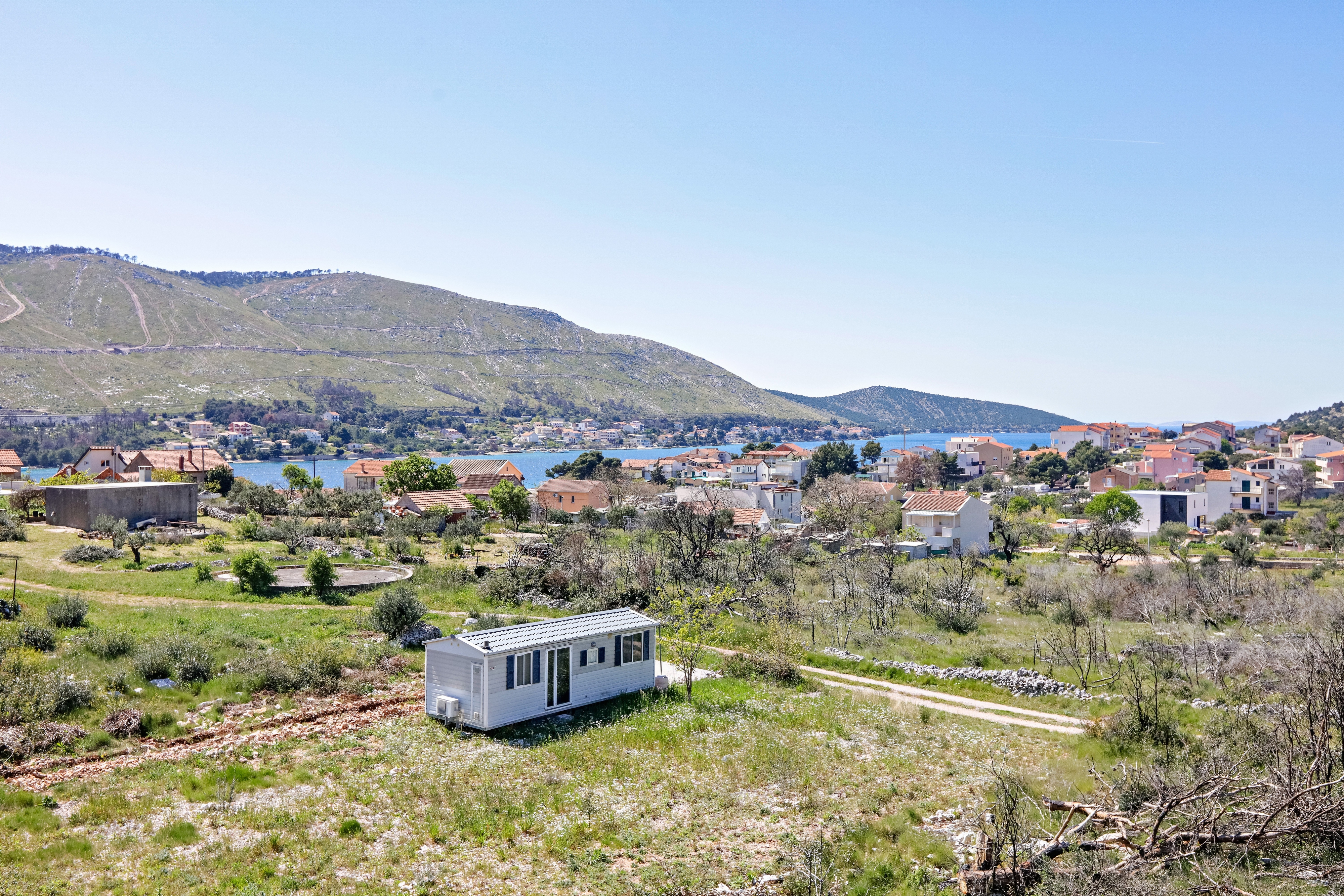 Two bedroom apartment with balcony and sea view Grebaštica, Šibenik  A-a