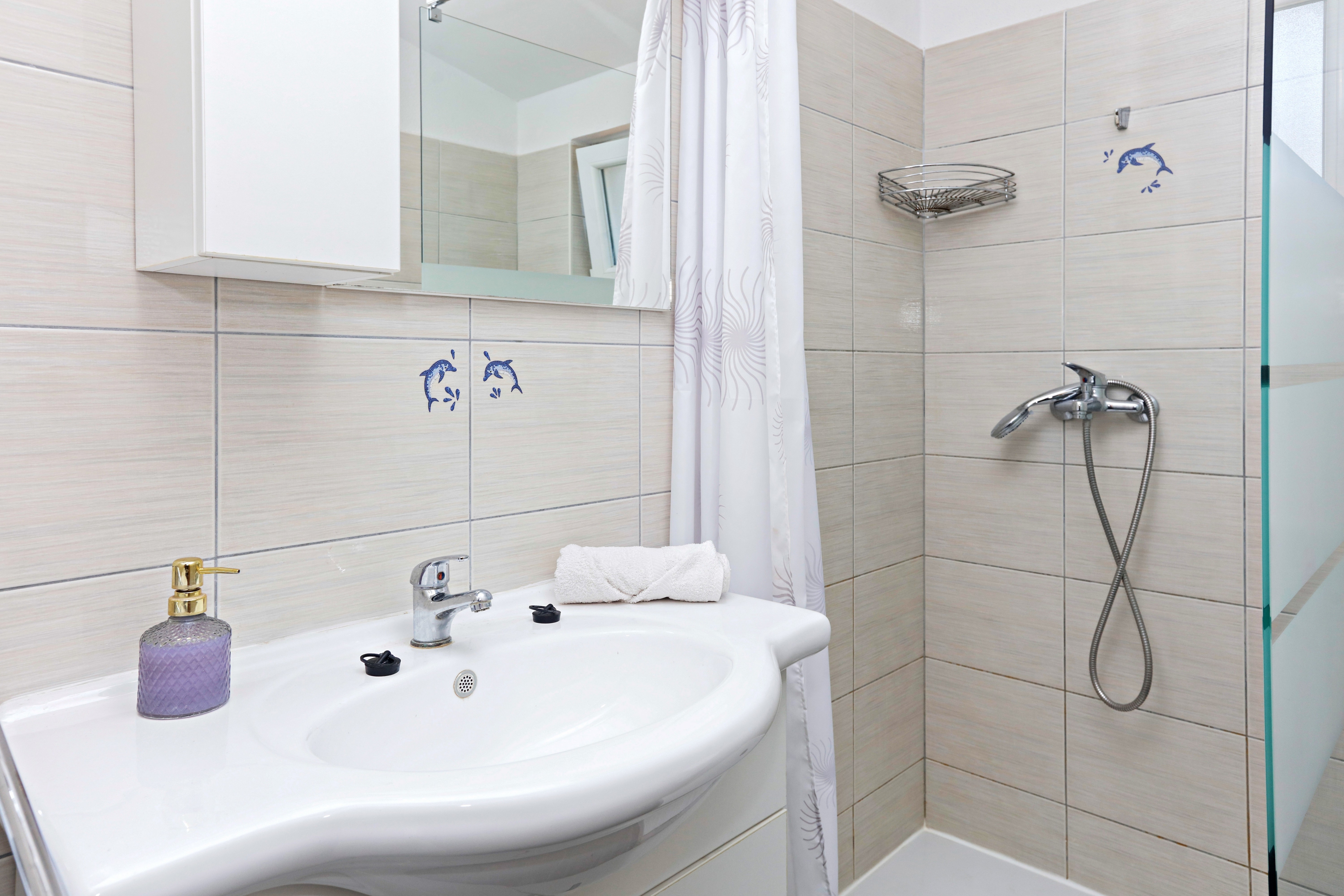 Two bedroom apartment with balcony and sea view Grebaštica, Šibenik  A-a