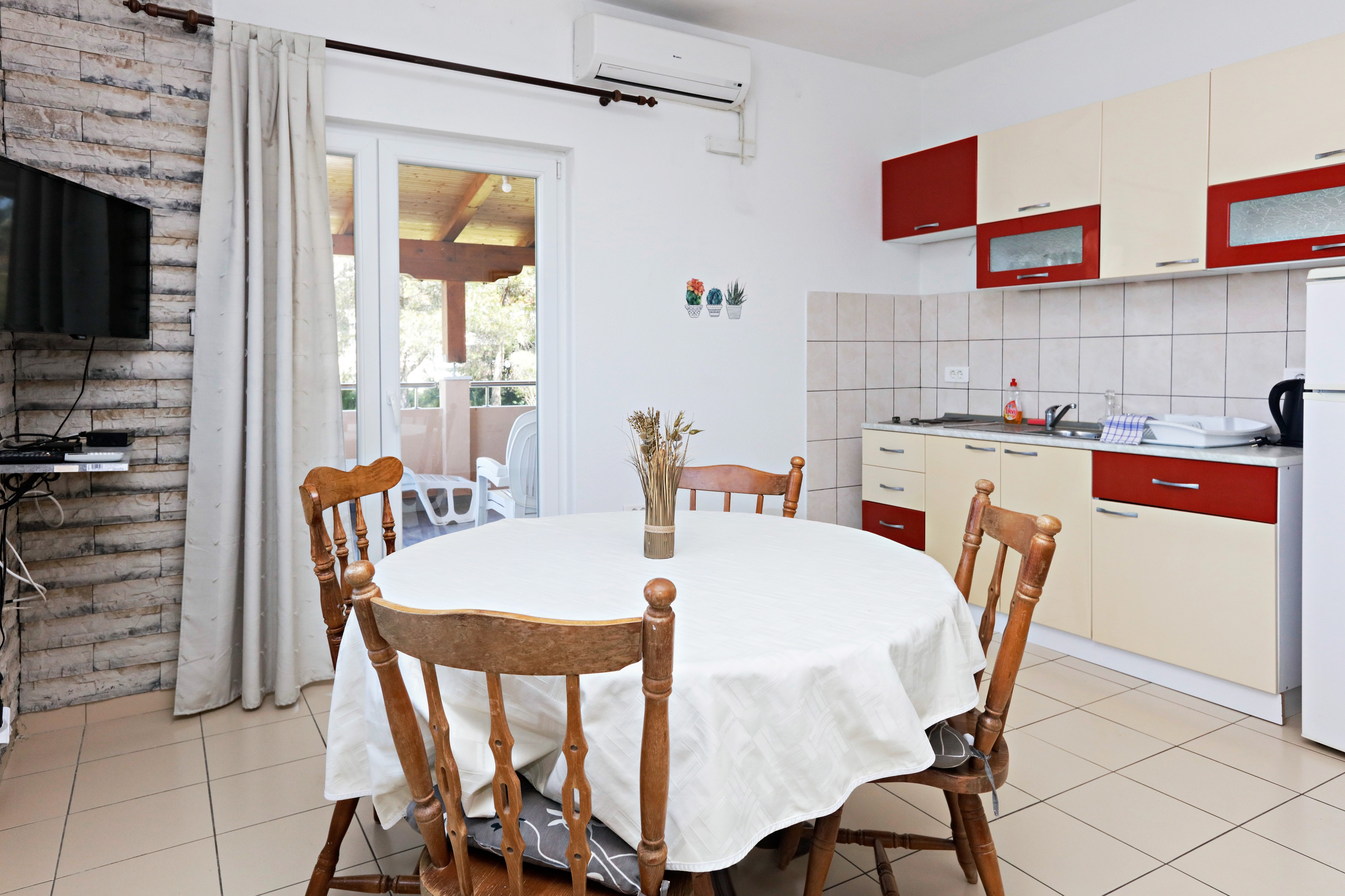 One bedroom apartment with balcony and sea view Grebaštica, Šibenik (A-24046-b) One bedroom apartment with balcony and sea view Grebaštica, Šibenik (A-24046-b)