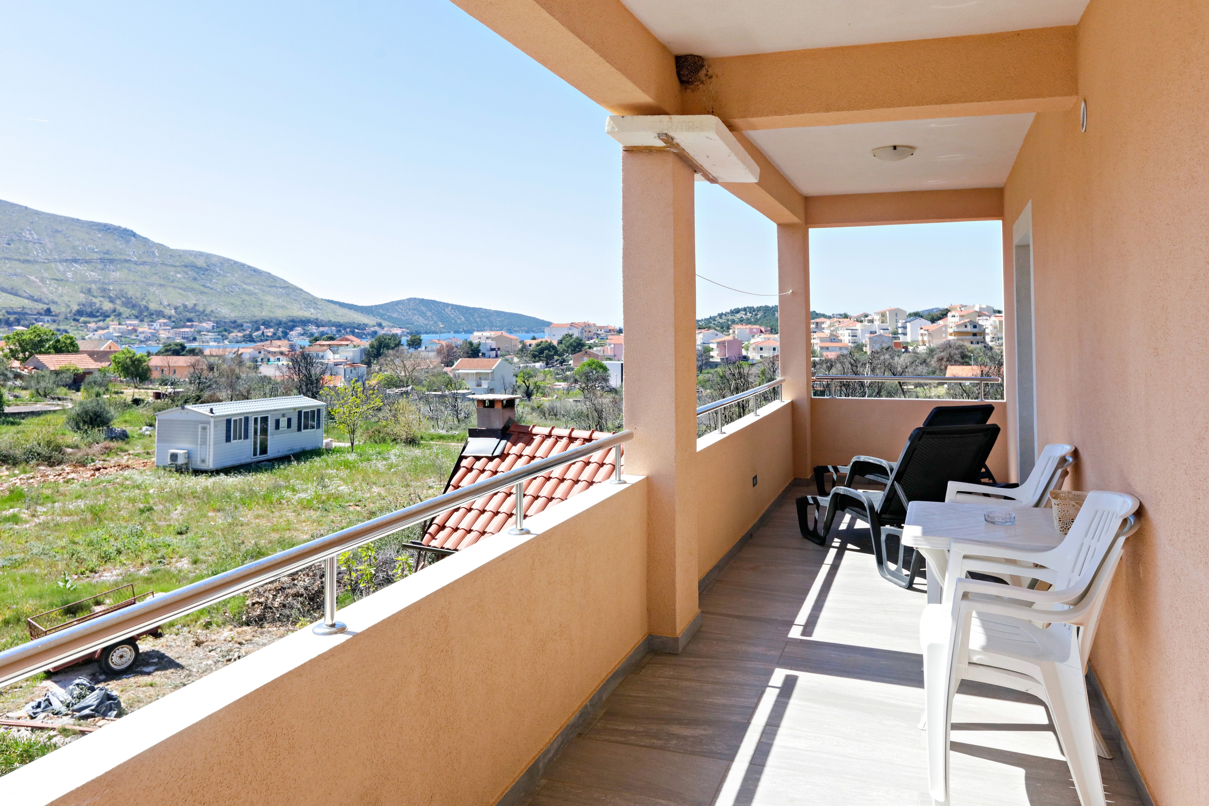 One bedroom apartment with balcony Grebaštica, Šibenik  A-c