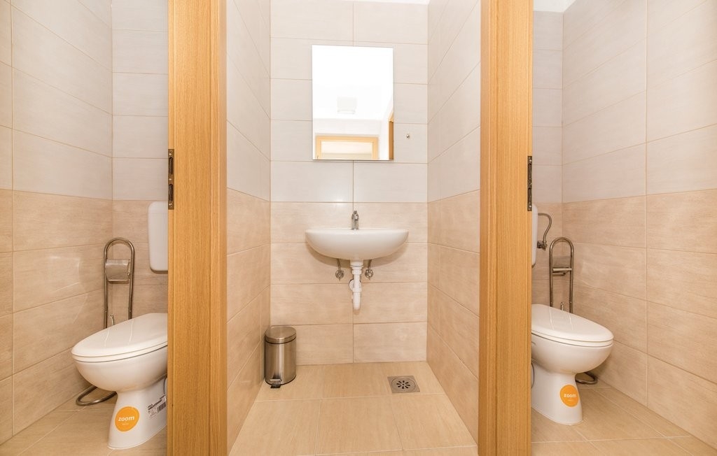Two bedroom apartment with terrace Plano, Trogir  A-a