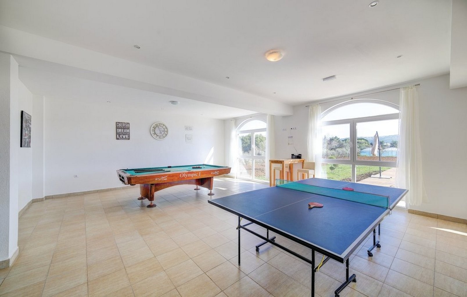 Two bedroom apartment with terrace Plano, Trogir  A-a