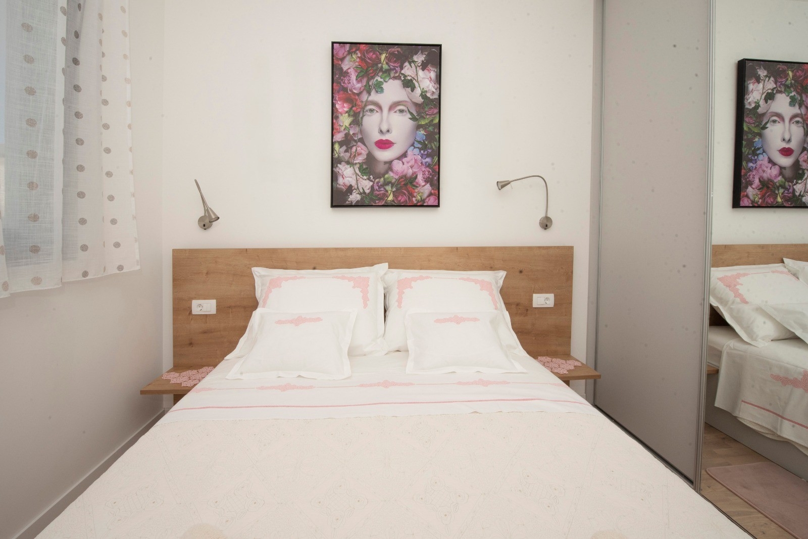 Two bedroom apartment with balcony Trogir  A-a