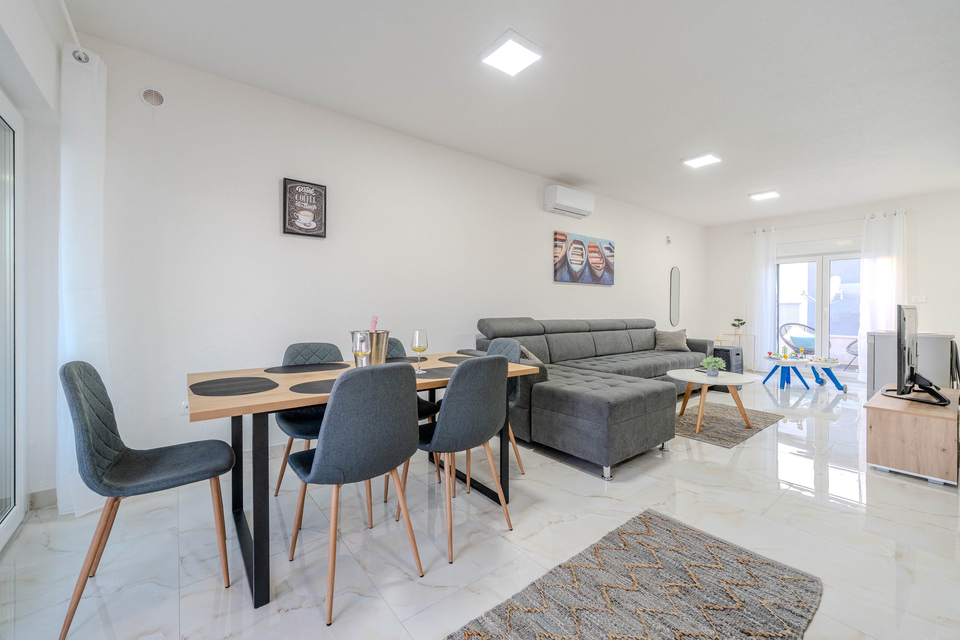Two bedroom apartment with terrace and sea view Vir  A-a