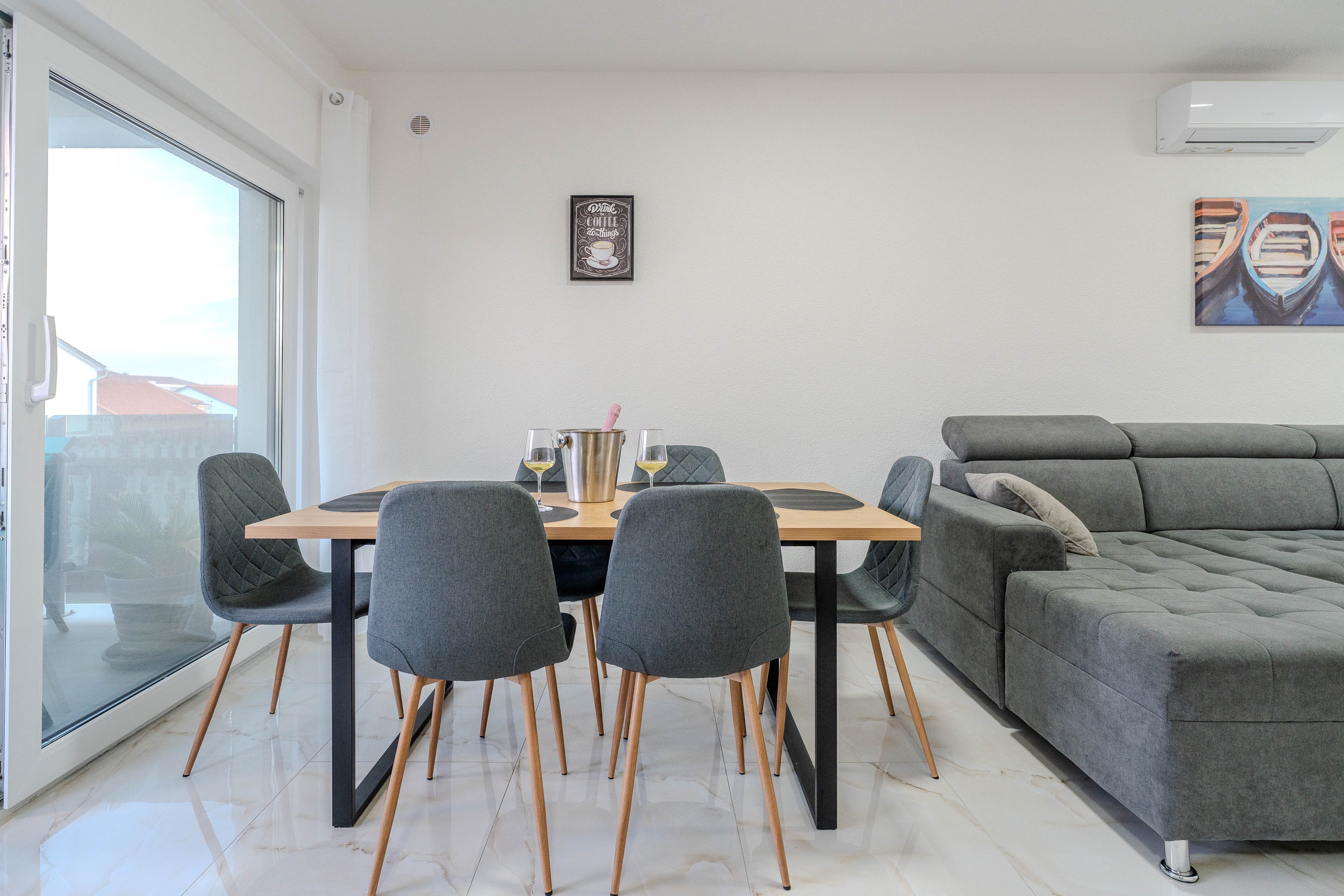 Two bedroom apartment with terrace and sea view Vir  A-a
