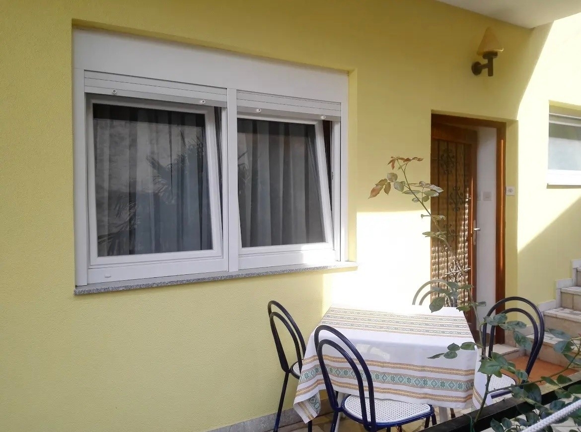 Two bedroom apartment with terrace Selce, Crikvenica  A-a