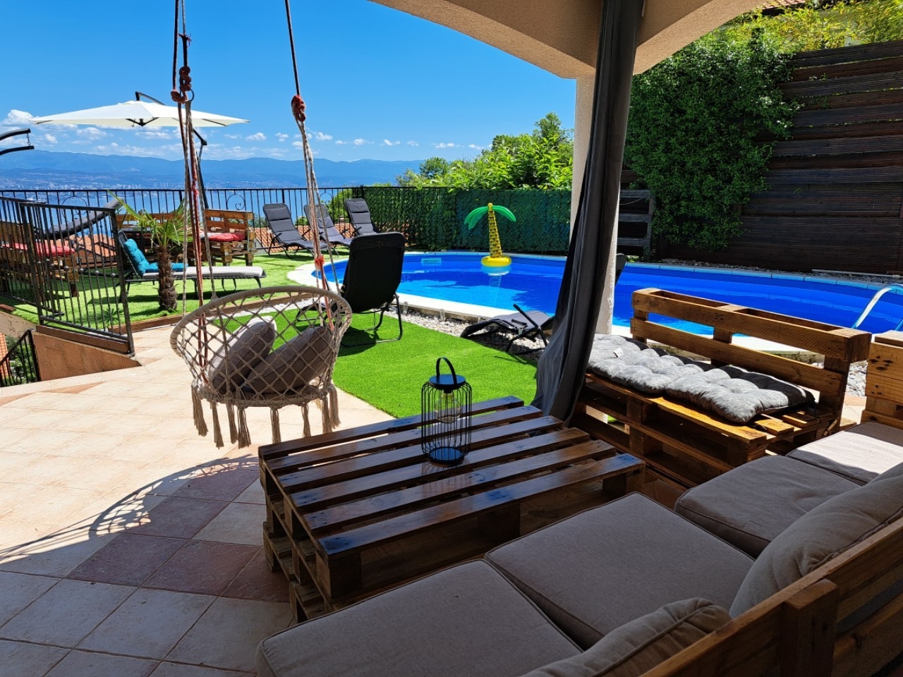 Comfortable and spacious house with terrace and sea view Lovran (Opatija) (K-24076) Comfortable and spacious house with terrace and sea view Lovran (Opatija) (K-24076)
