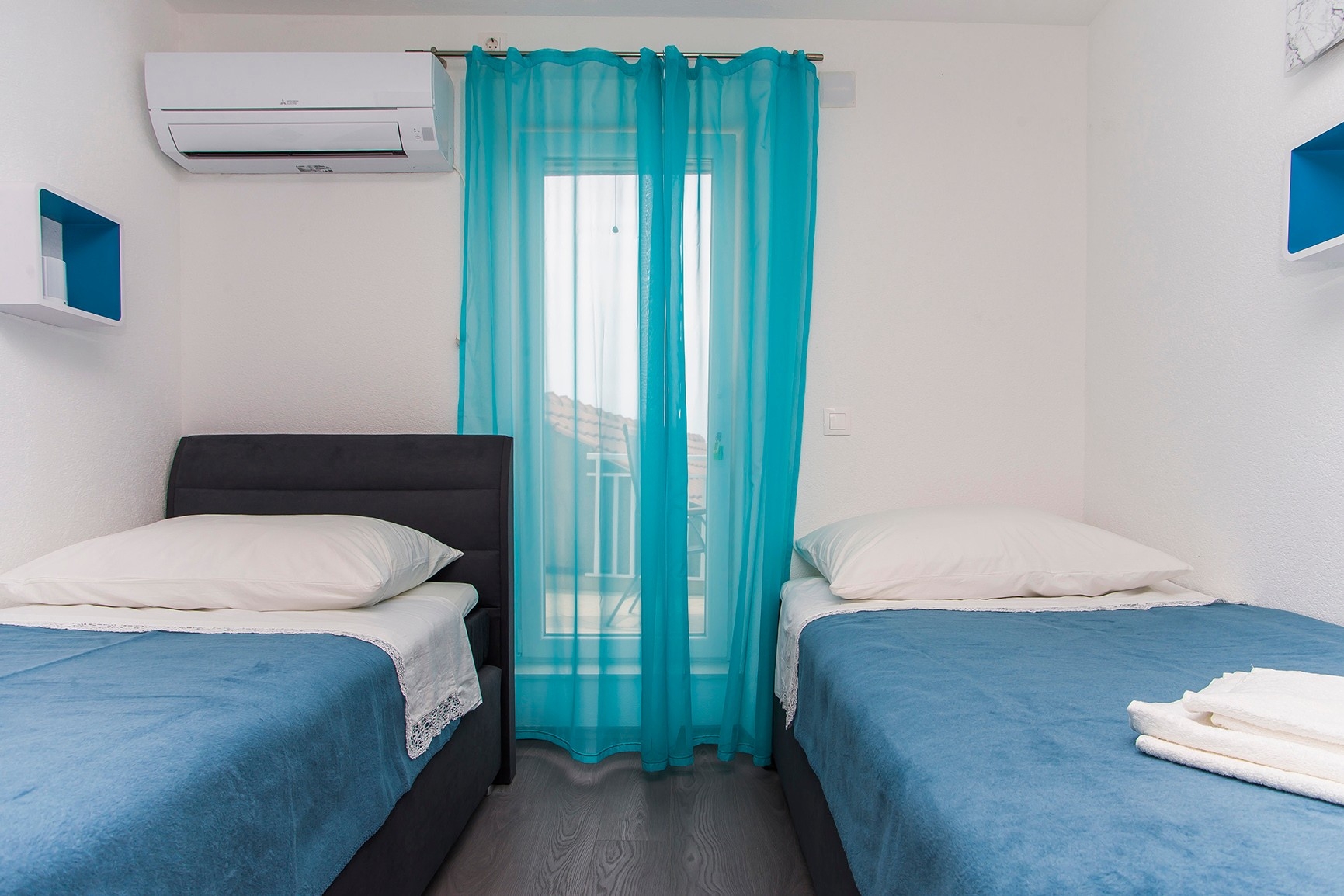 Four bedroom house with terrace Janjina, Pelješac  K