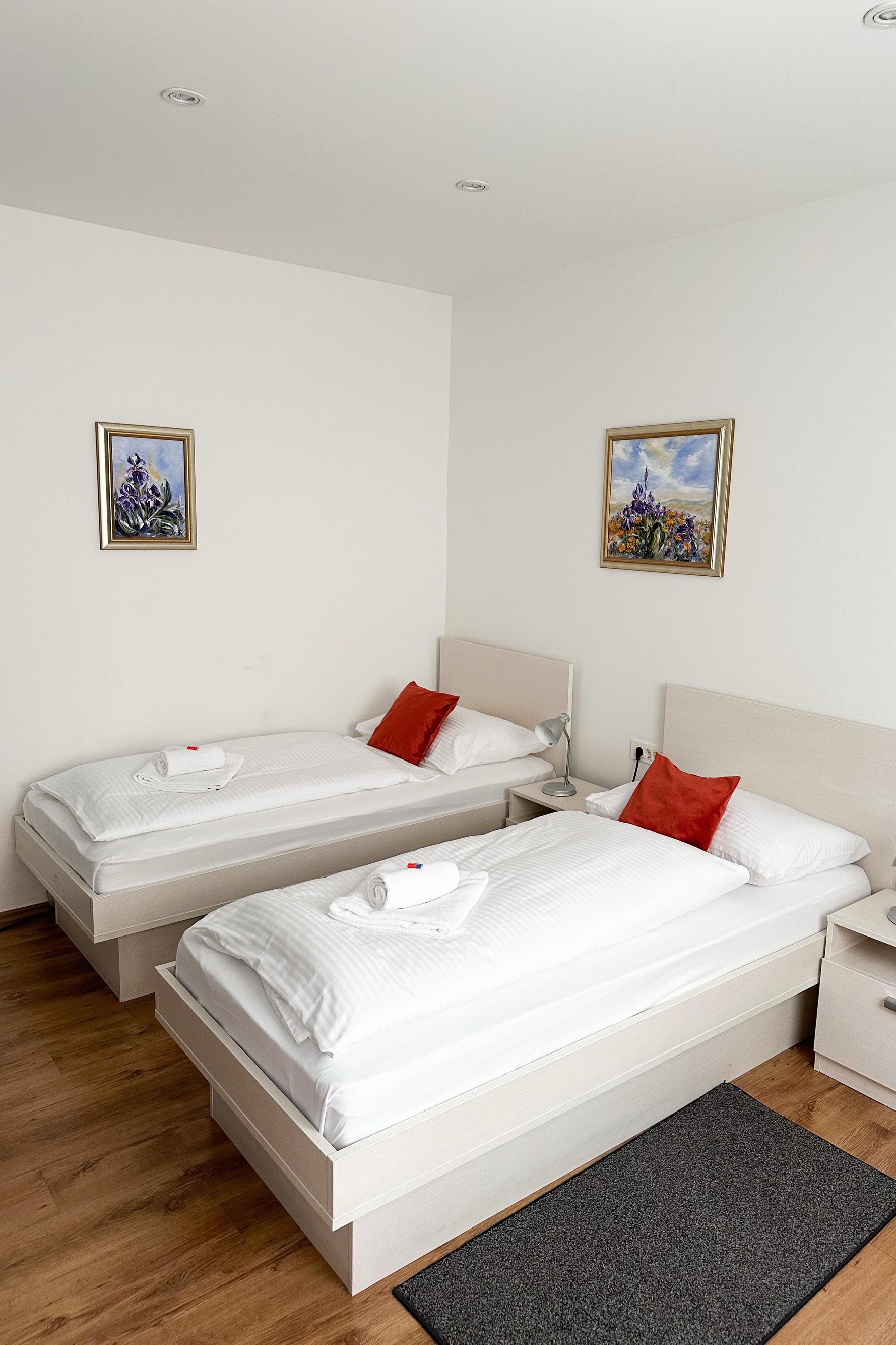 Room with air-conditioning Zagreb (S-24079-f) Room with air-conditioning Zagreb (S-24079-f)