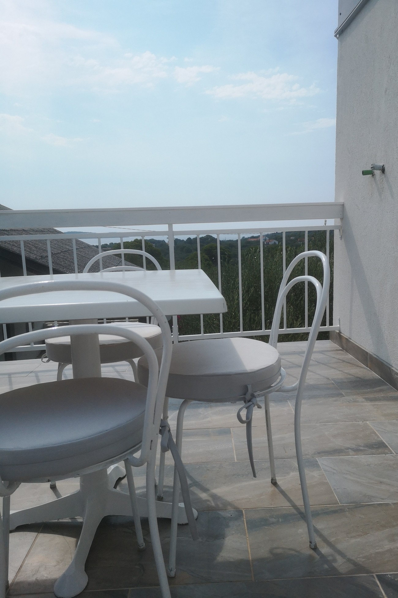 Three bedroom house with terrace and sea view Drvenik Mali, Drvenik  K