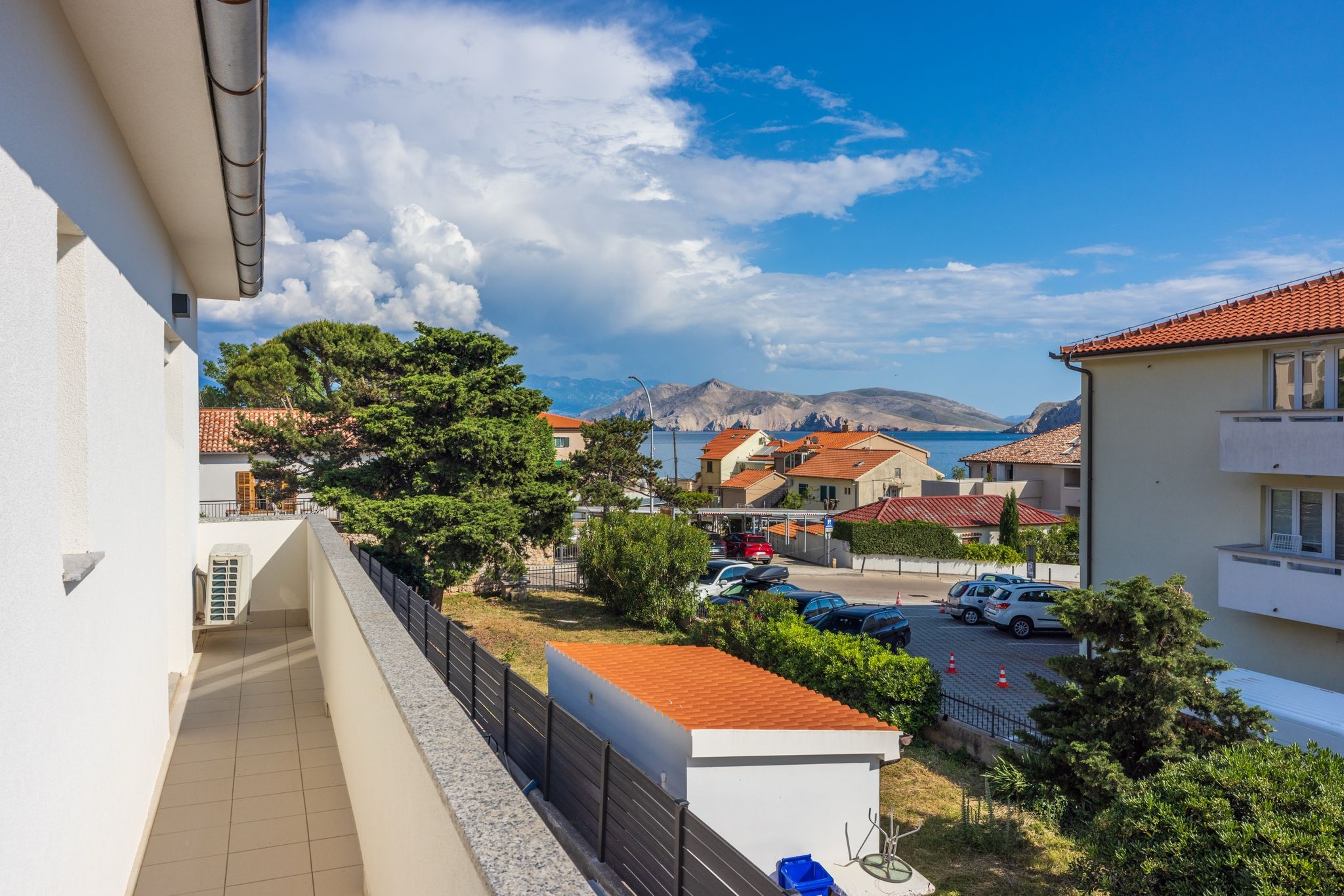 Four bedroom house with balcony Baška, Krk  K