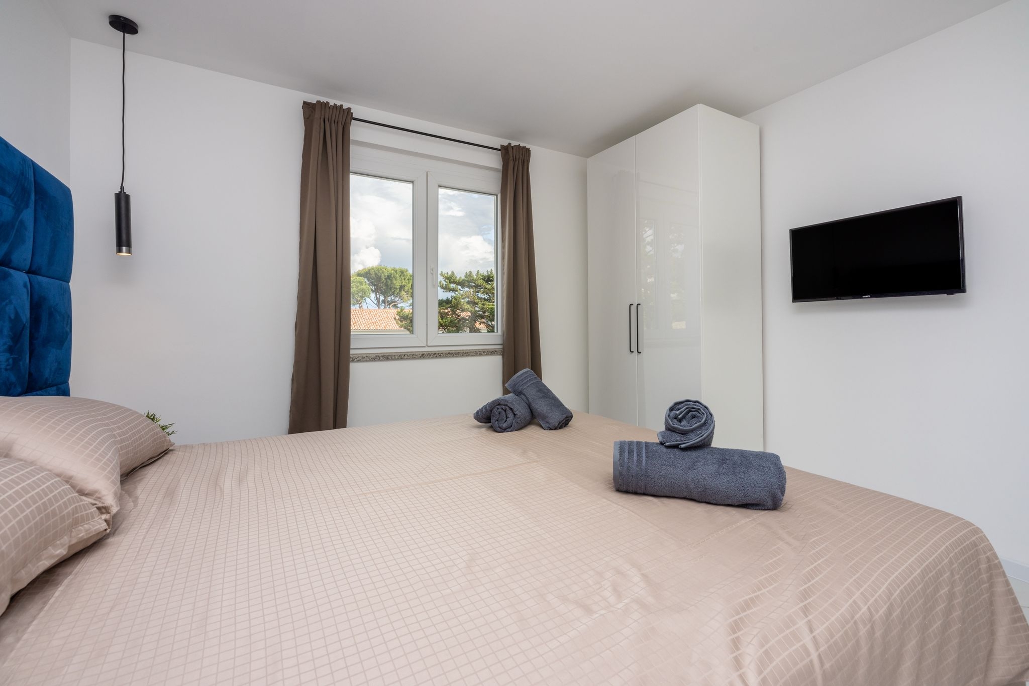 Four bedroom house with balcony Baška, Krk  K