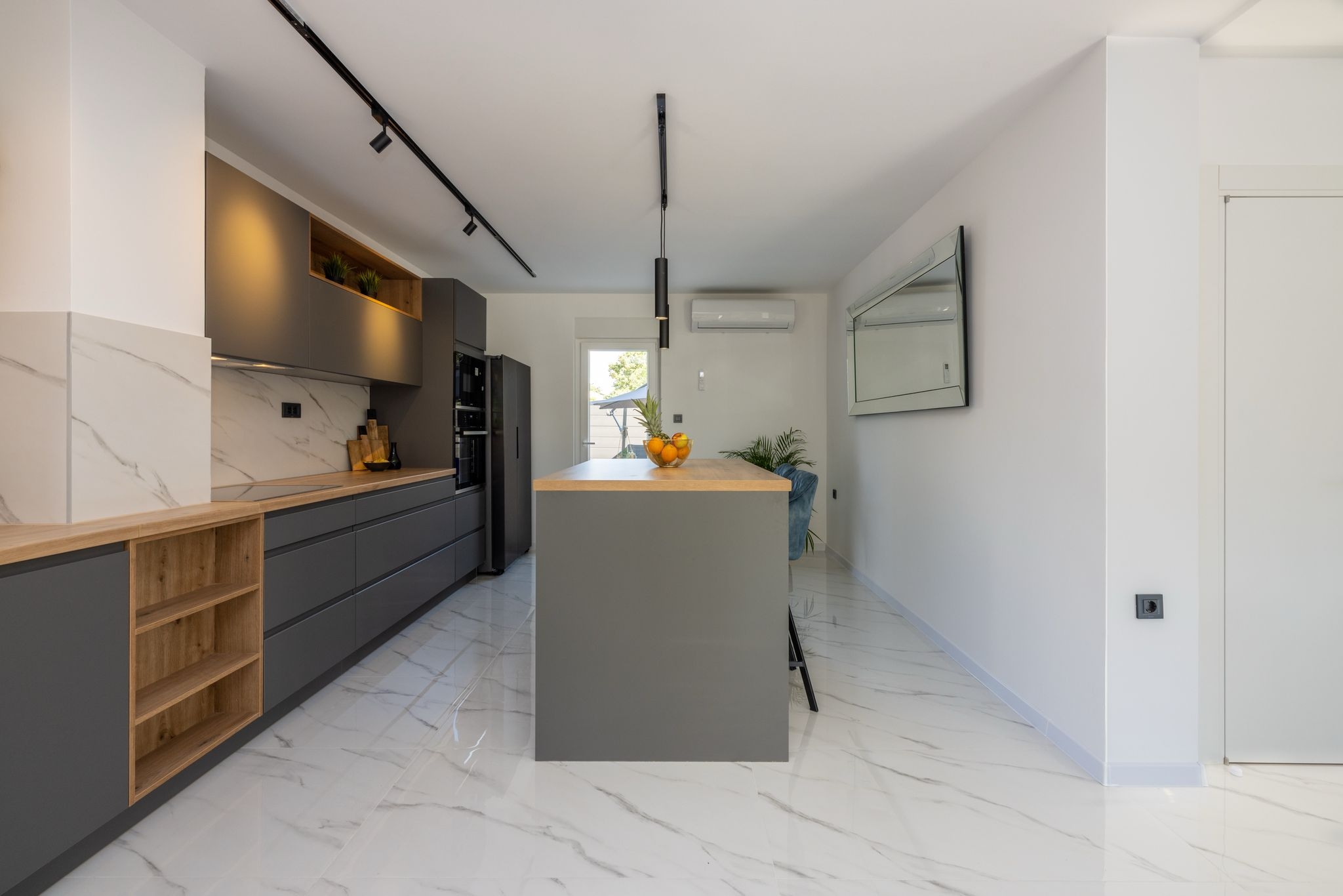 Four bedroom house with balcony Baška, Krk  K