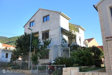 Property Komiža, Vis, Property 2409 - Apartments near sea with pebble beach.