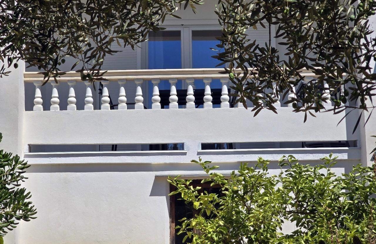 One bedroom apartment with terrace and sea view Barbat, Rab  A-a