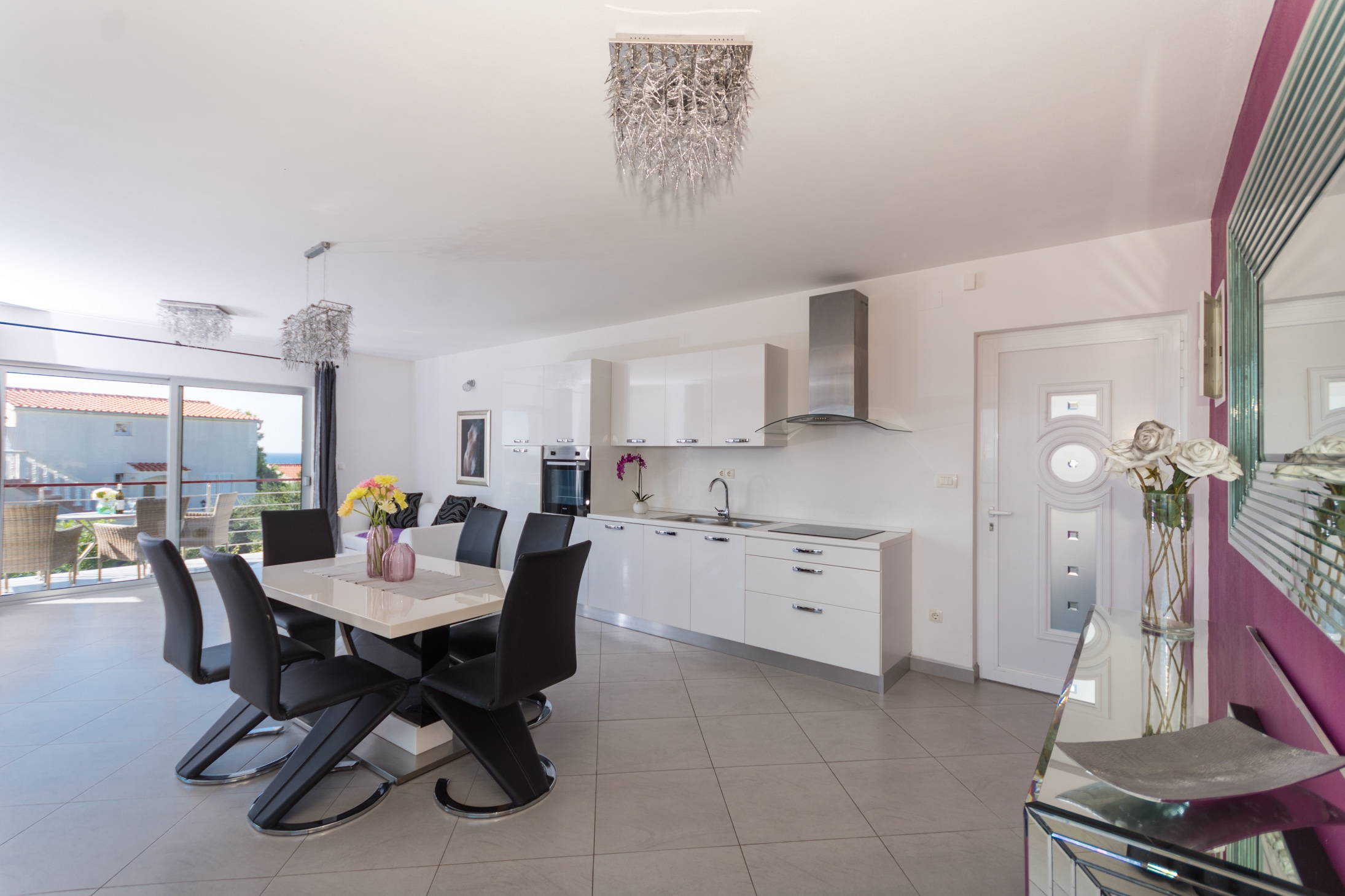 Dvosobni apartman s terasom i pogledom na more Tribunj, Vodice  A-a