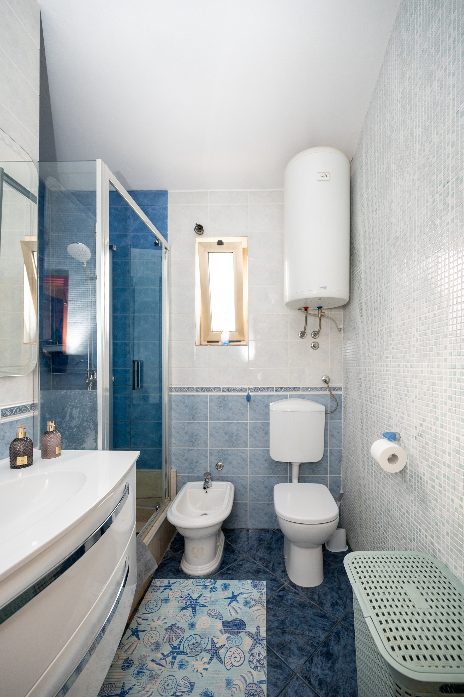 Three bedroom apartment with terrace Zadar  A-a