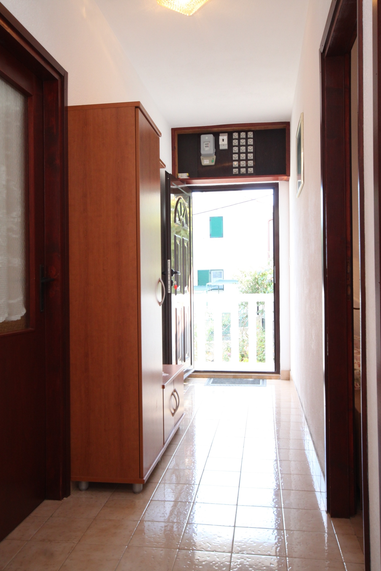 Two bedroom apartment with terrace and sea view Rukavac, Vis  A-a