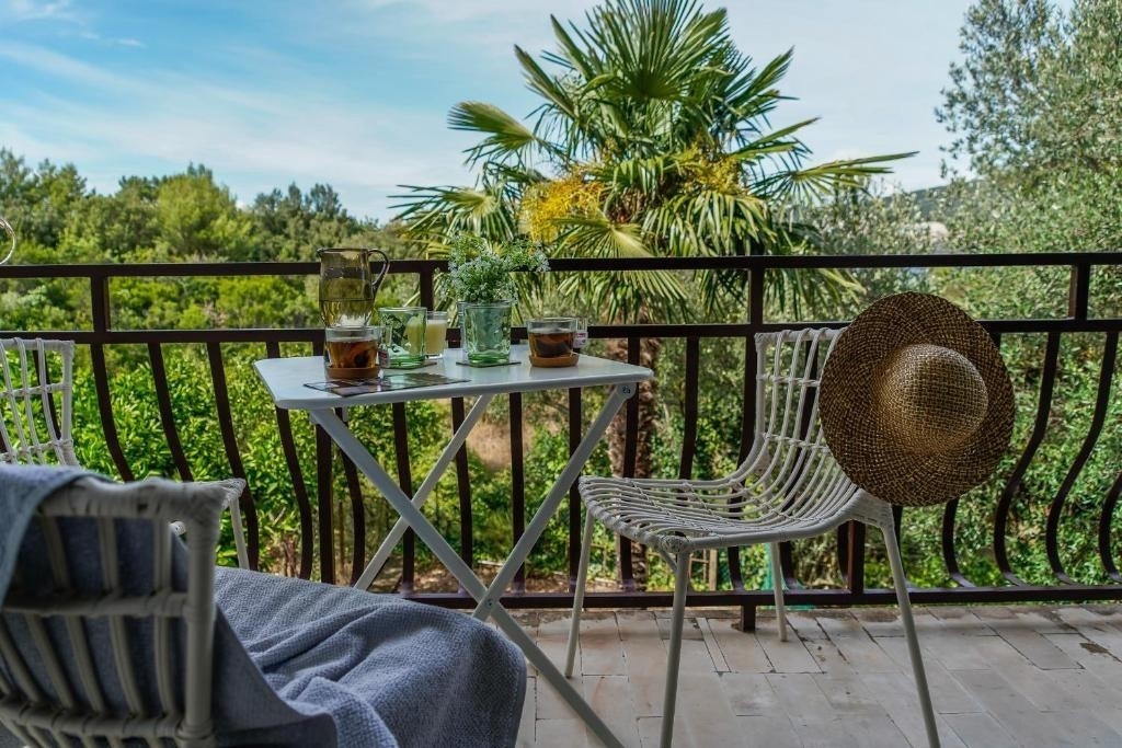 Three bedroom apartment with terrace Duba Stonska, Pelješac  A-a